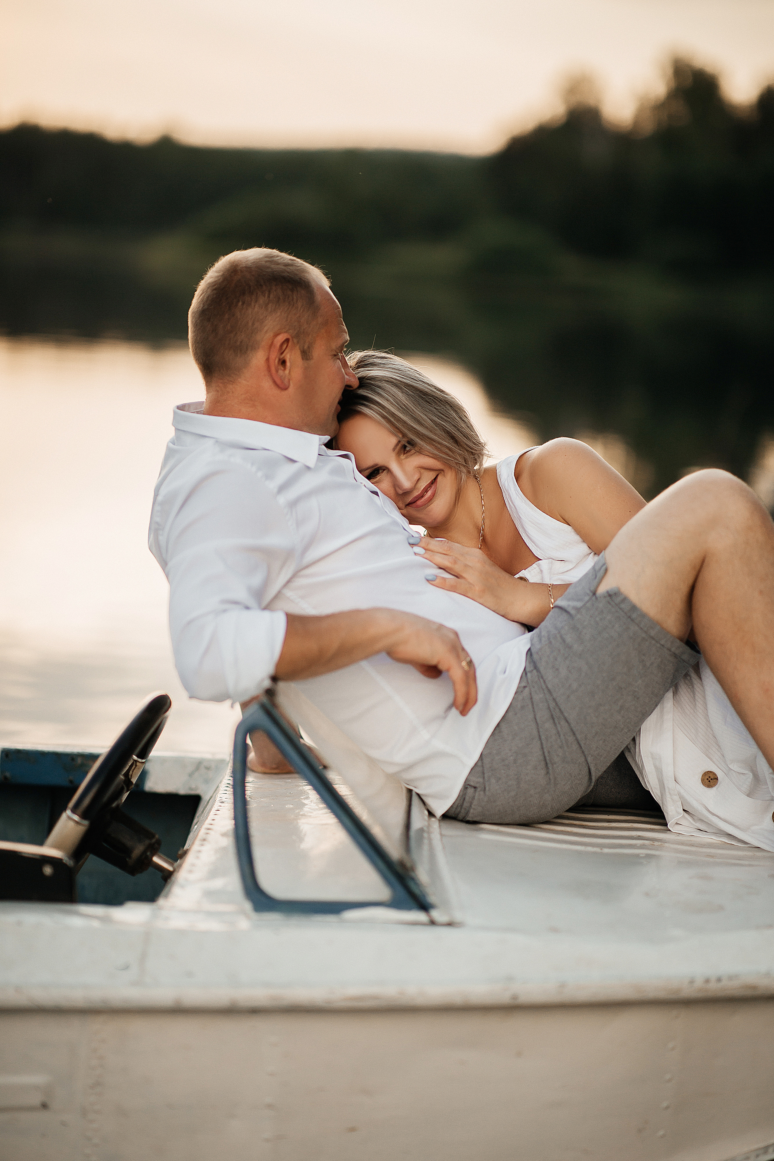 Лодка. Свадебный и портретный фотограф Алина Иванова. Екатеринбург-Москва