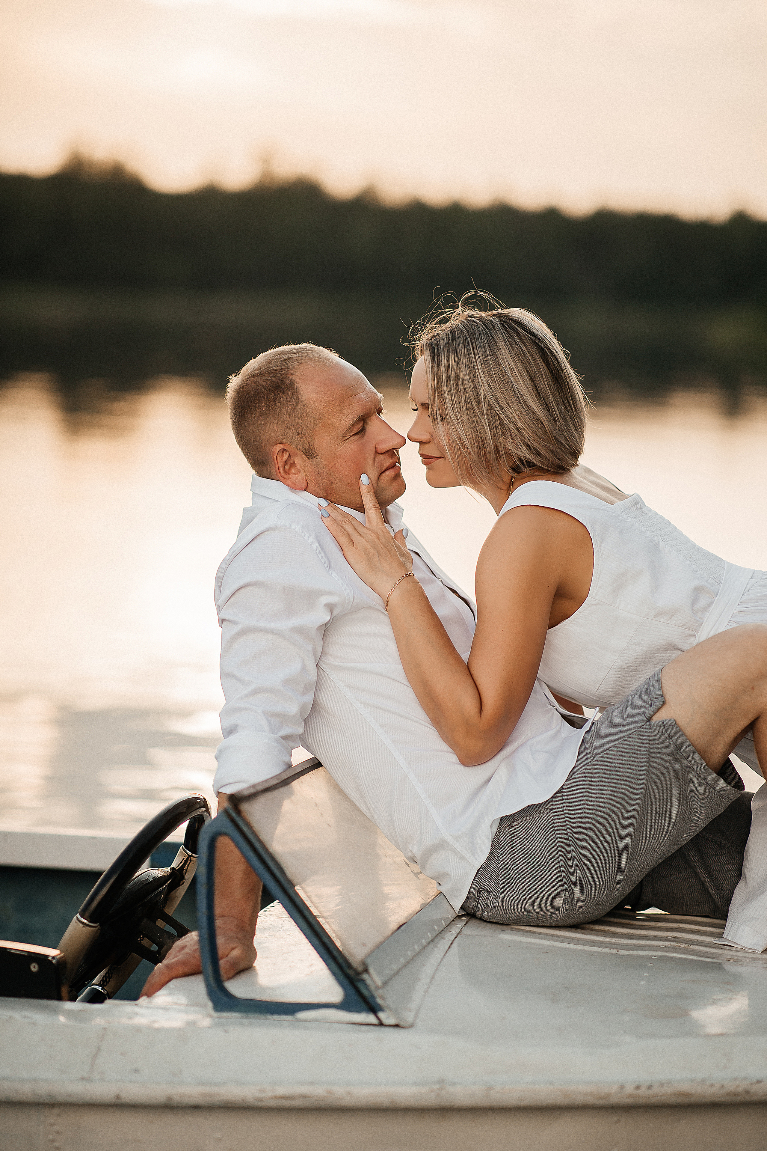 Лодка. Свадебный и портретный фотограф Алина Иванова. Екатеринбург-Москва
