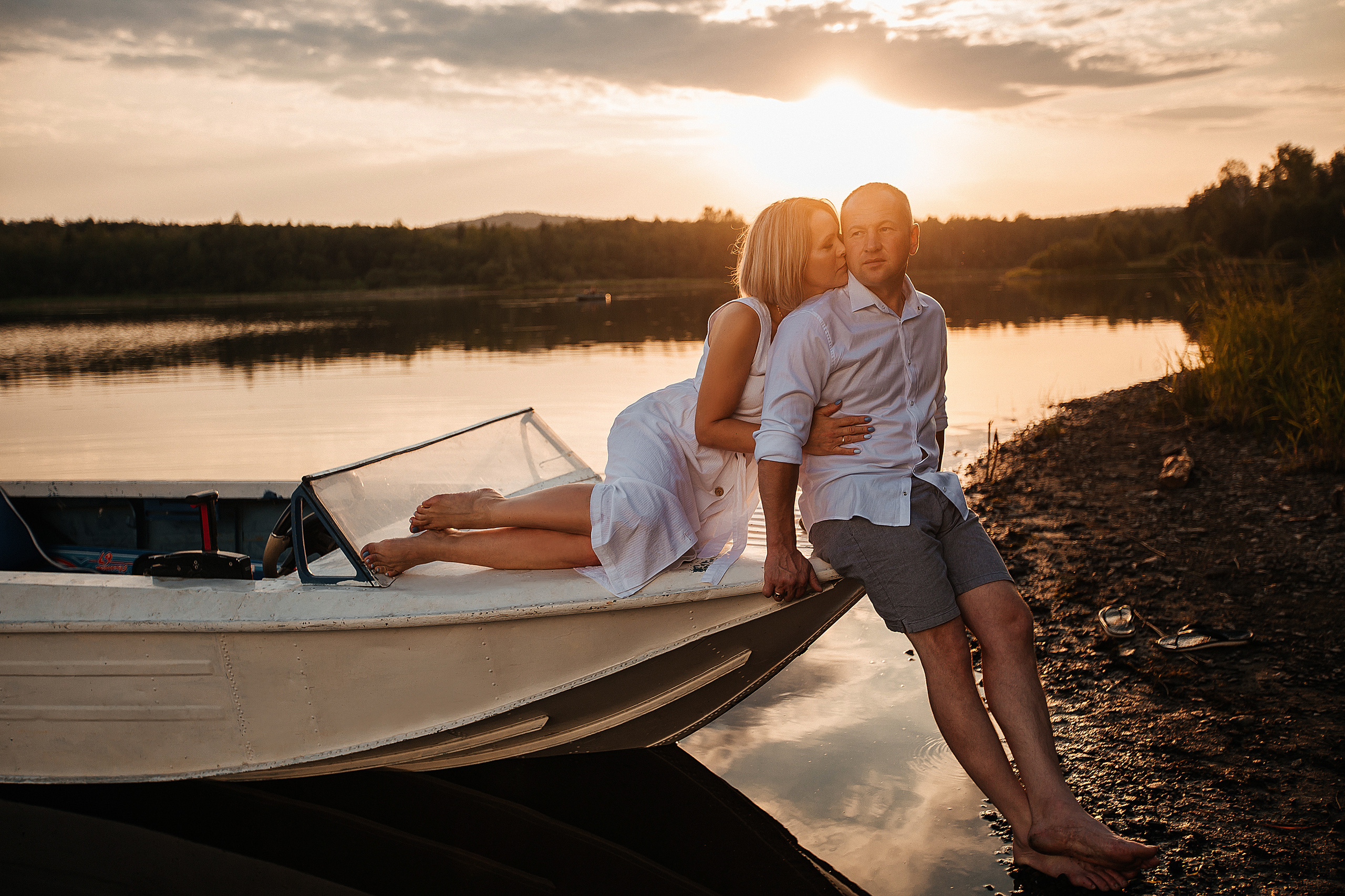 Лодка. Свадебный и портретный фотограф Алина Иванова. Екатеринбург-Москва