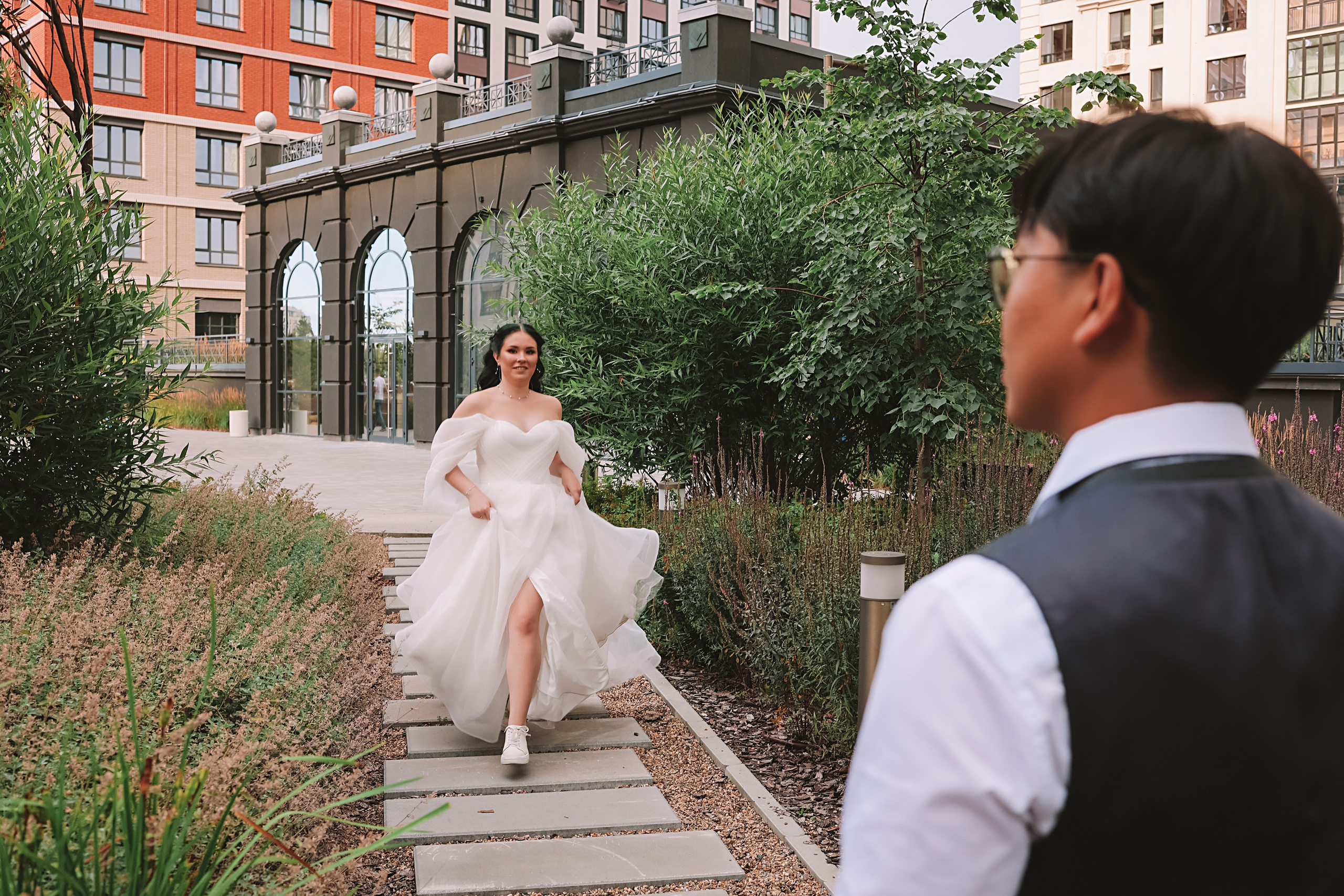 Айвазовский и парк дружбы народов. Семейный фотограф Тюмень, фотограф на роды Салмина Мария