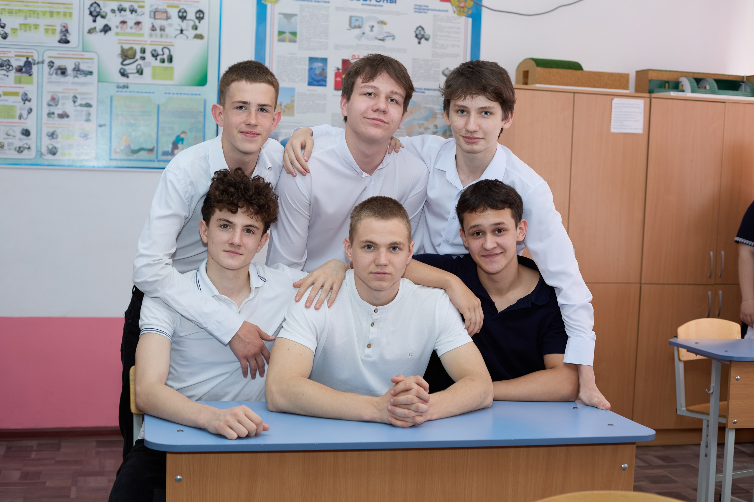 Школы. ФОТО — ВИДЕО Юрий Безрукавый
