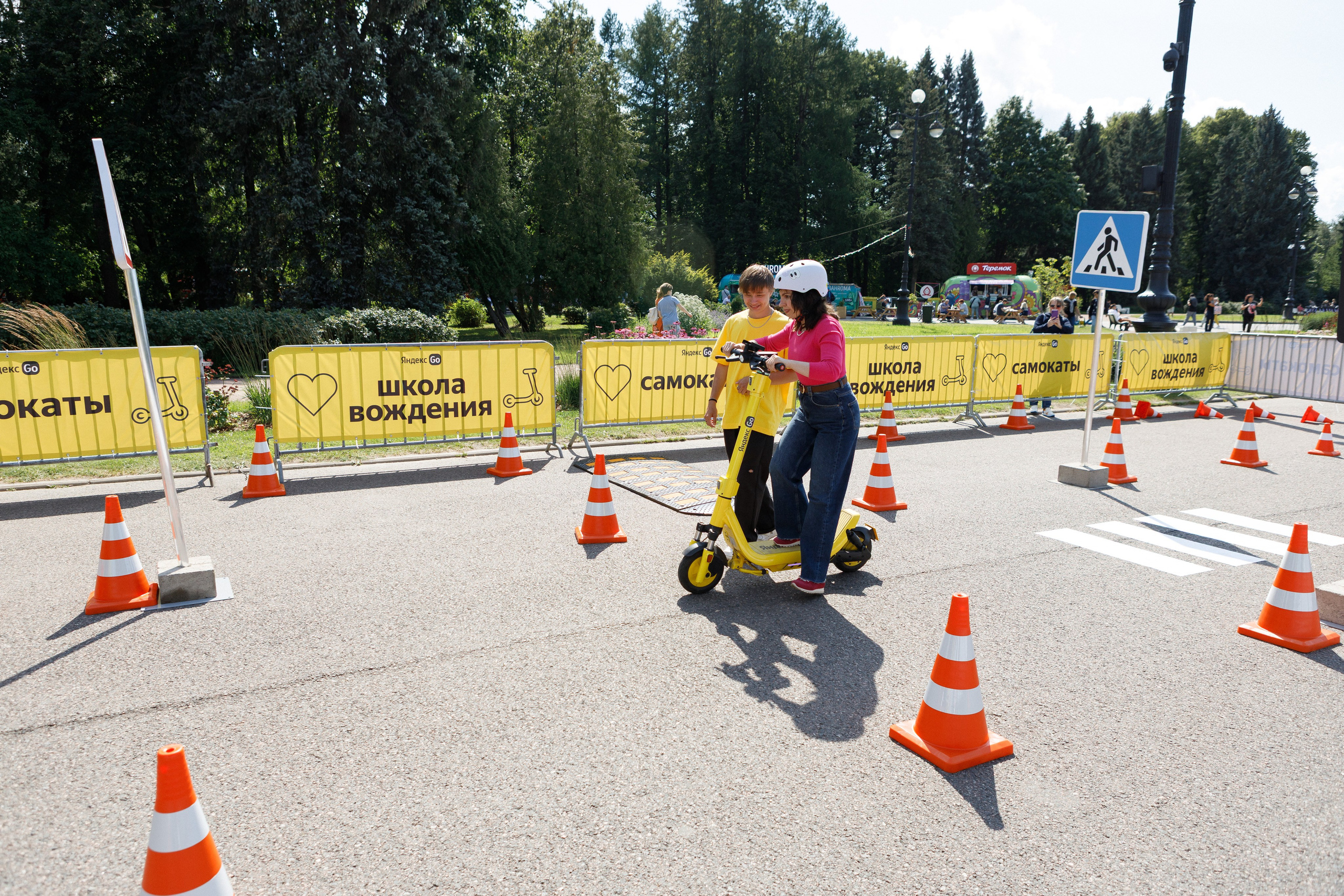Яндекс Самокат. Свадебный и репортажный фотограф в Санкт-Петербурге Николай Голованов