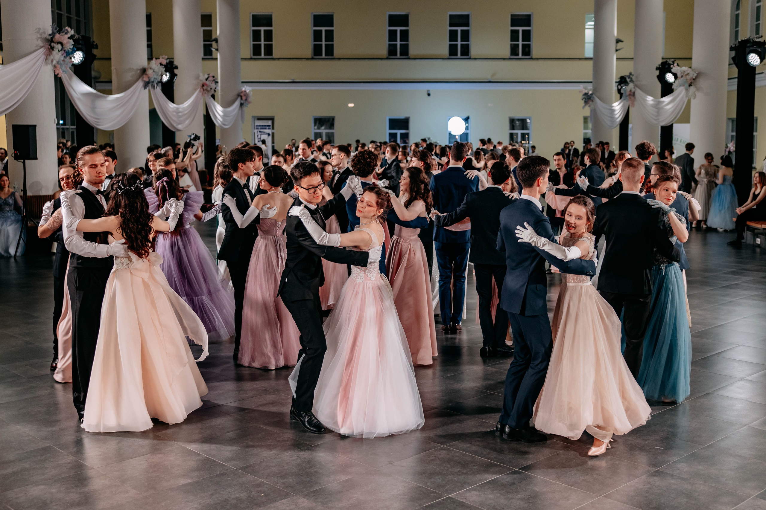 Бал студентов ВШЭ. Фото и видео съемка. Андрей Ионов
