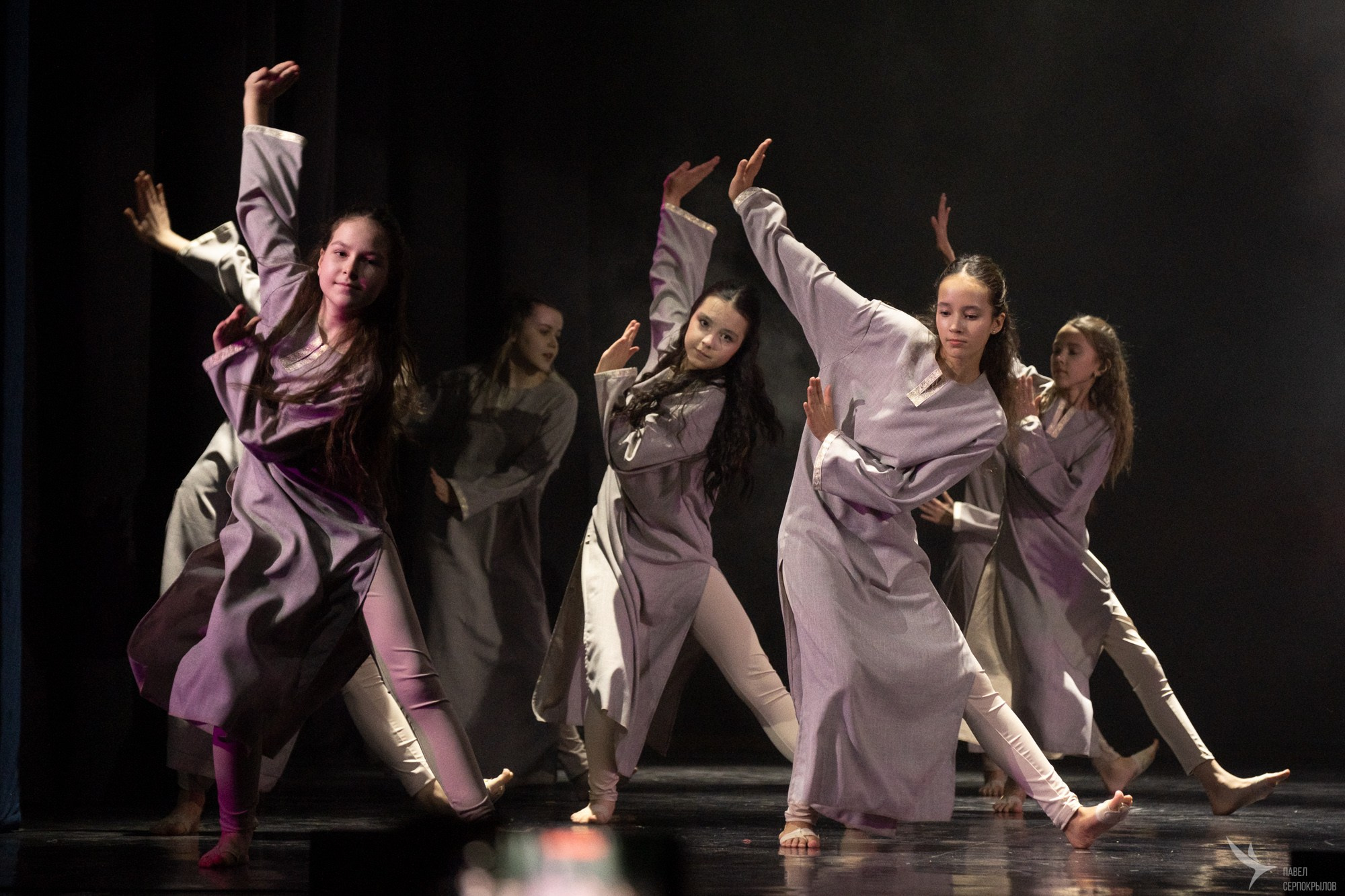 Отчетный концерт студии танца «ШАГ». Репортажный фотограф в Казани Павел Серпокрылов