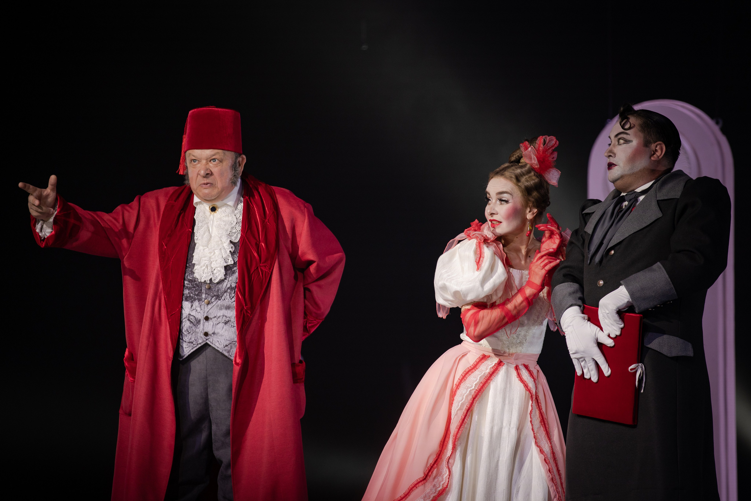 Горе От Ума? Комсомольский-на-Амуре Драматический театр. Фотограф. г. Южно-Сахалинск. Олег Толстов