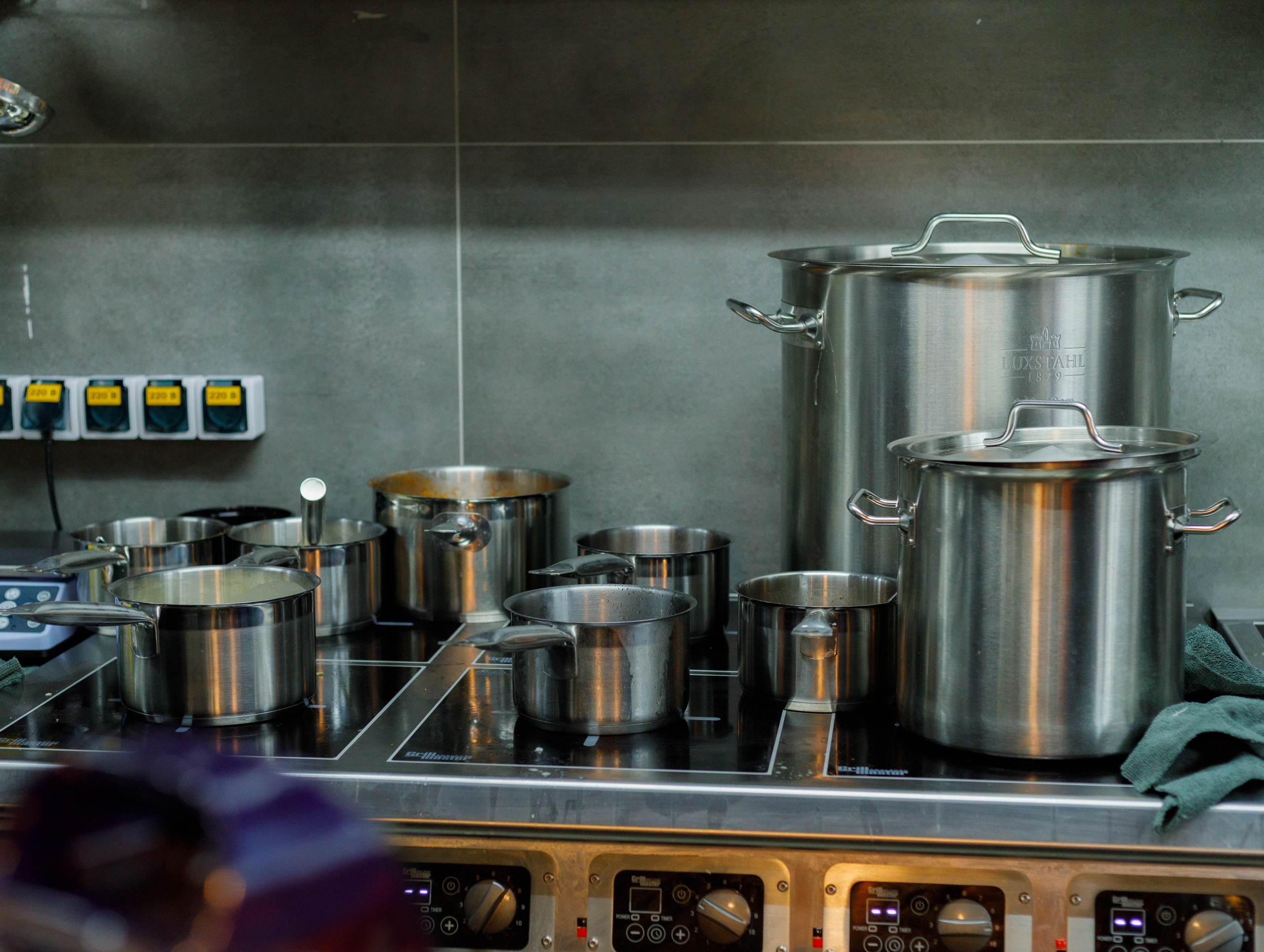 Кухня Ли. Открытие. Репортажный фотограф в Новосибирске Алена Помазунова