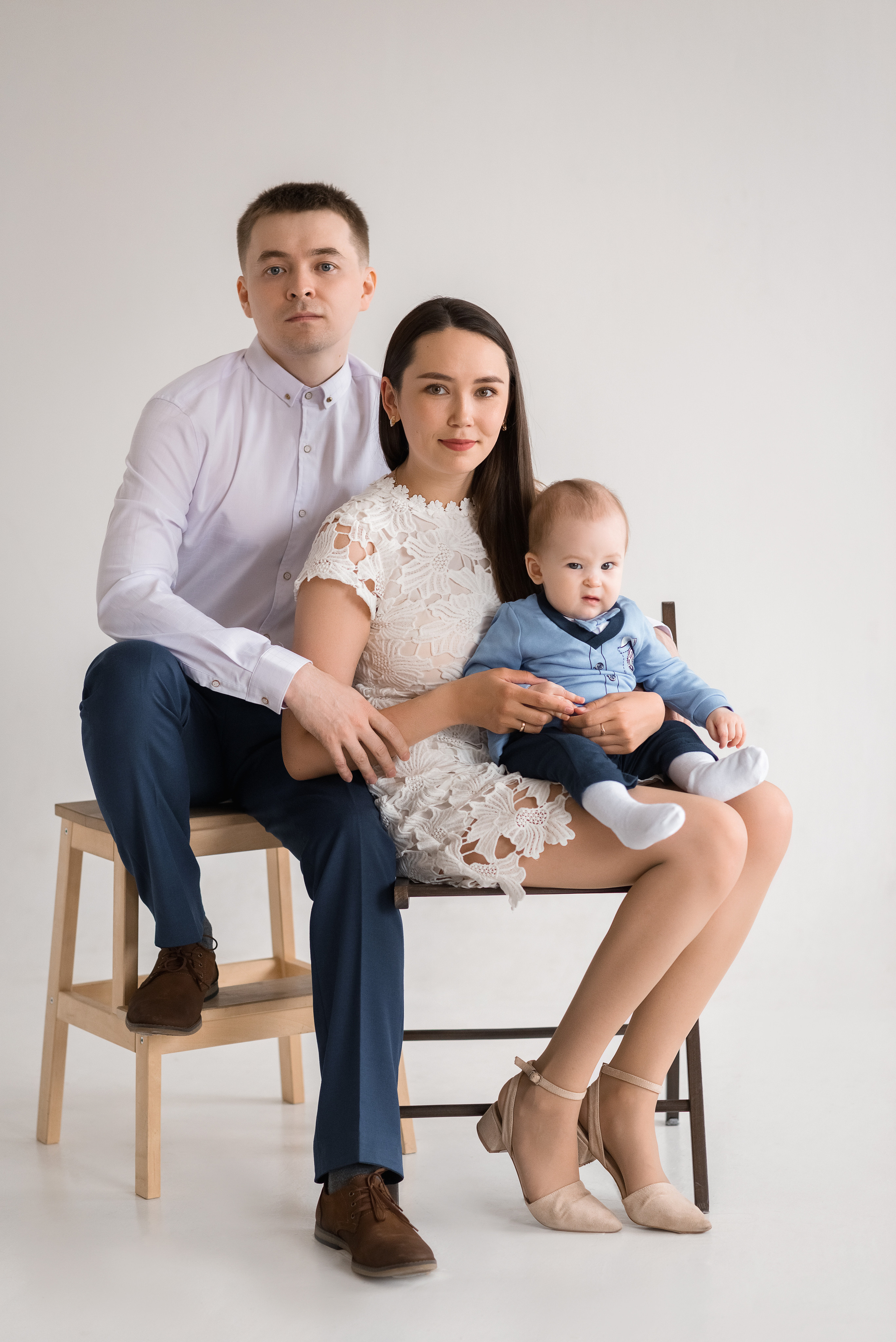 Семейная съемка в студии папа мама и малыш. Детский и семейный фотограф в Йошкар-Оле Светлана Кропочева