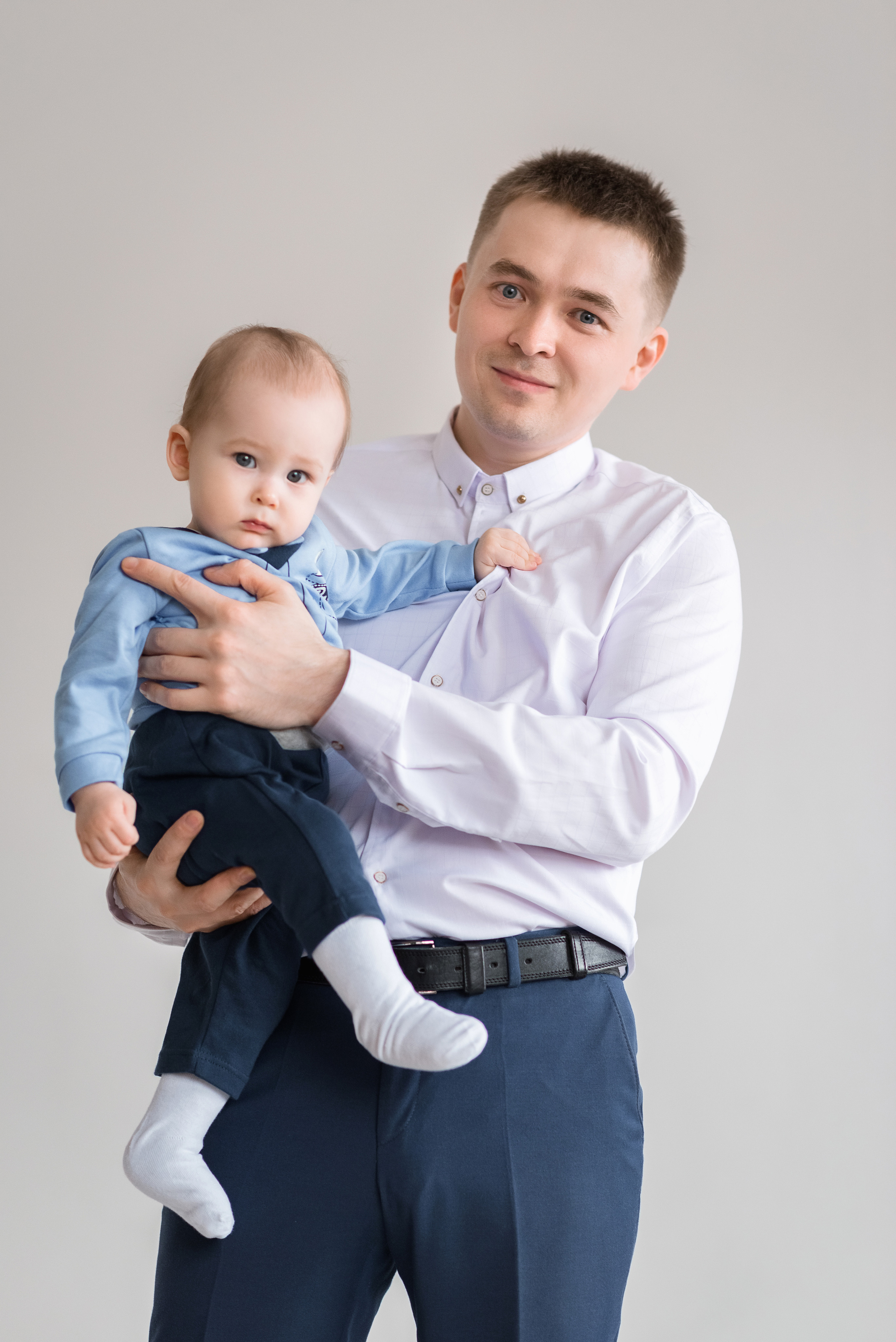 Семейная съемка в студии папа мама и малыш. Детский и семейный фотограф в Йошкар-Оле Светлана Кропочева