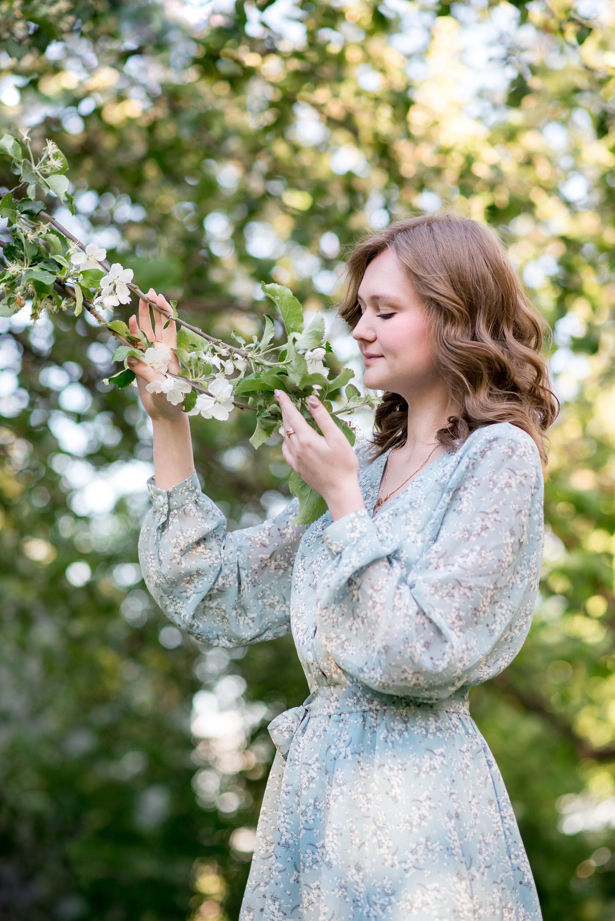 Женский портрет в уличной локации. Детский и семейный фотограф в Йошкар-Оле Светлана Кропочева