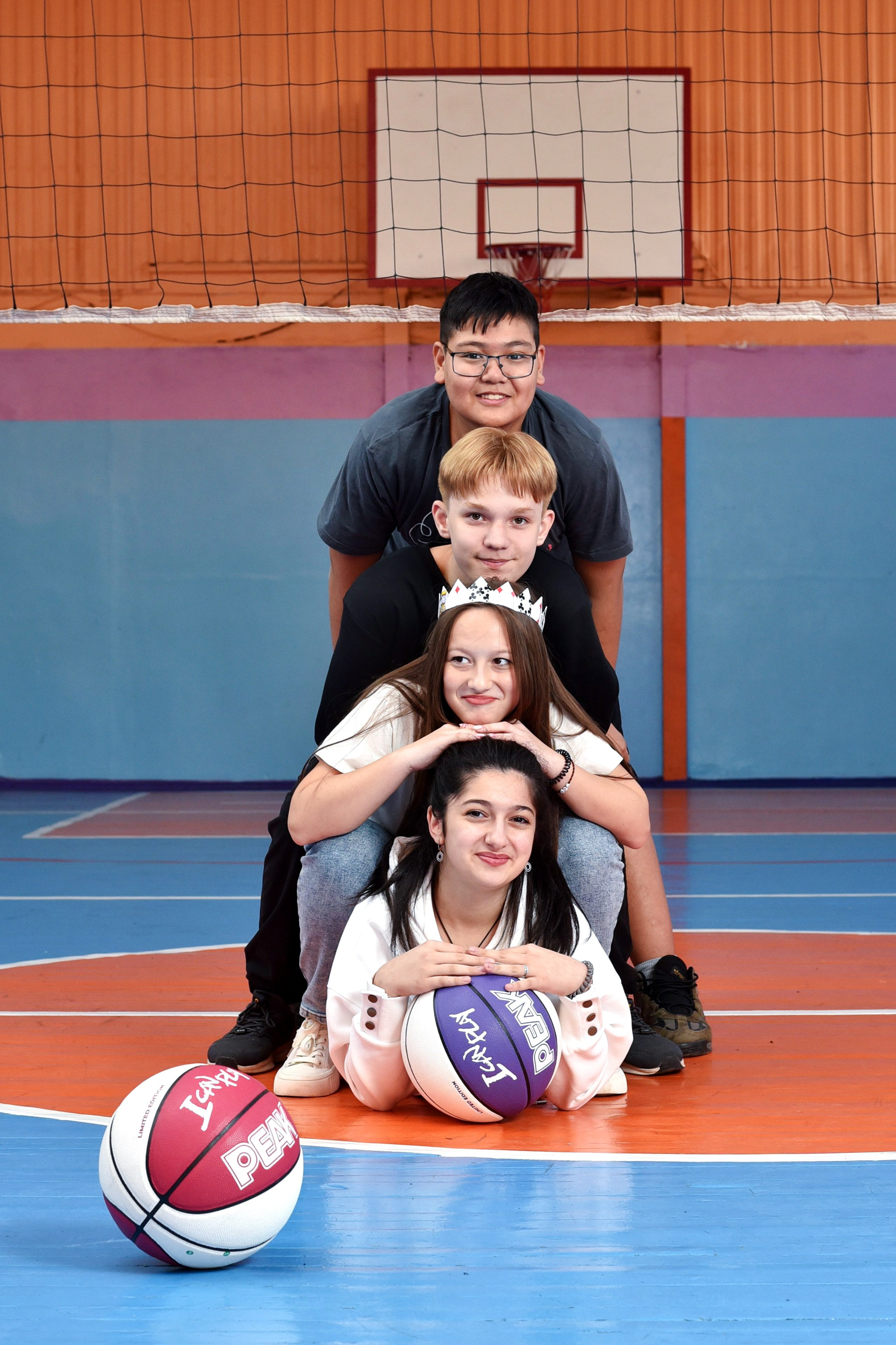 ФОТОСЕССИЯ В СПОРТИВНОМ ЗАЛЕ. Школьный фотограф ЛАРИСА МАТВЕЕНКО