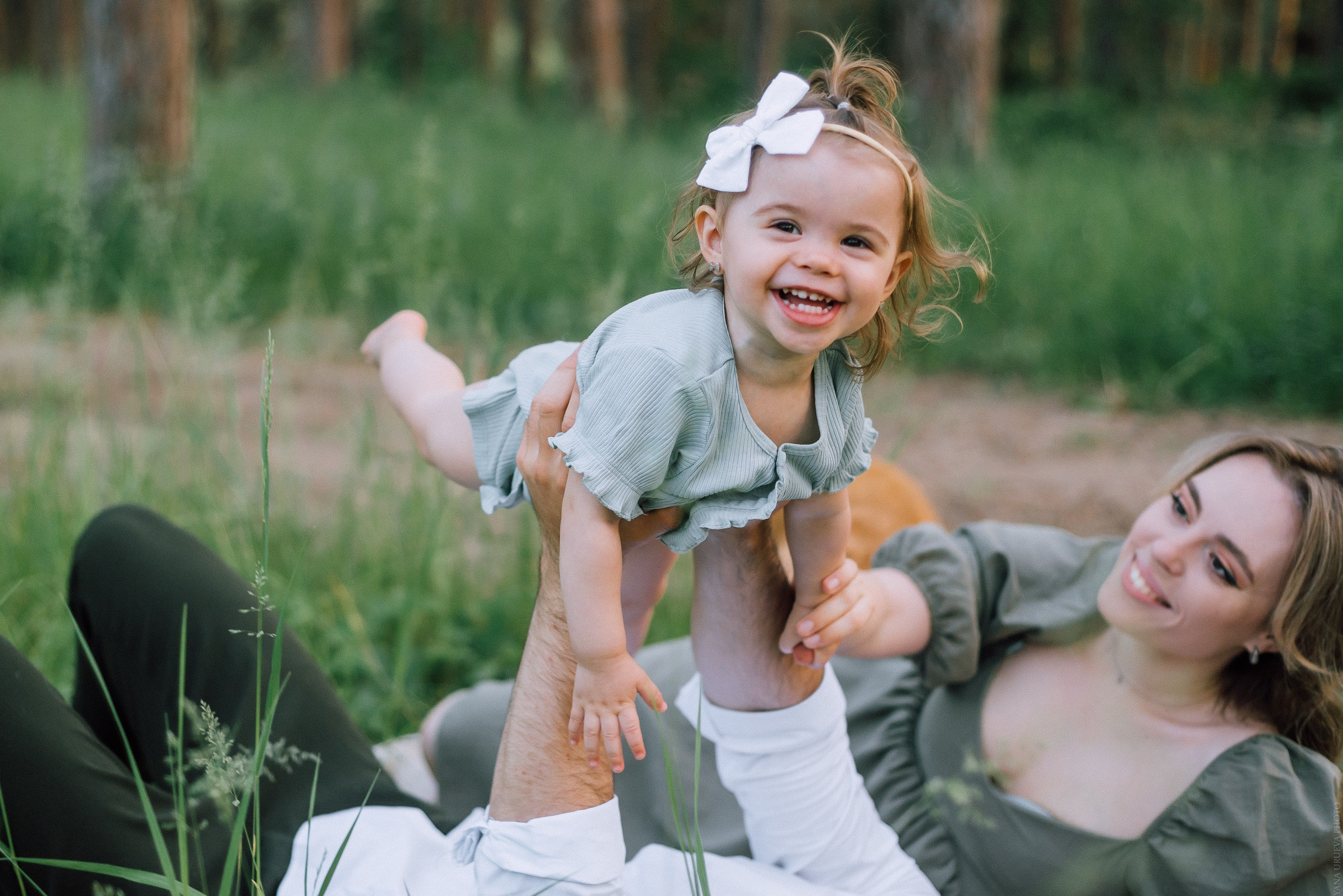 Семейная фотосессия на природе. Свадебный и контент- фотограф в Тольятти, Самаре, Москве Яна Уруева
