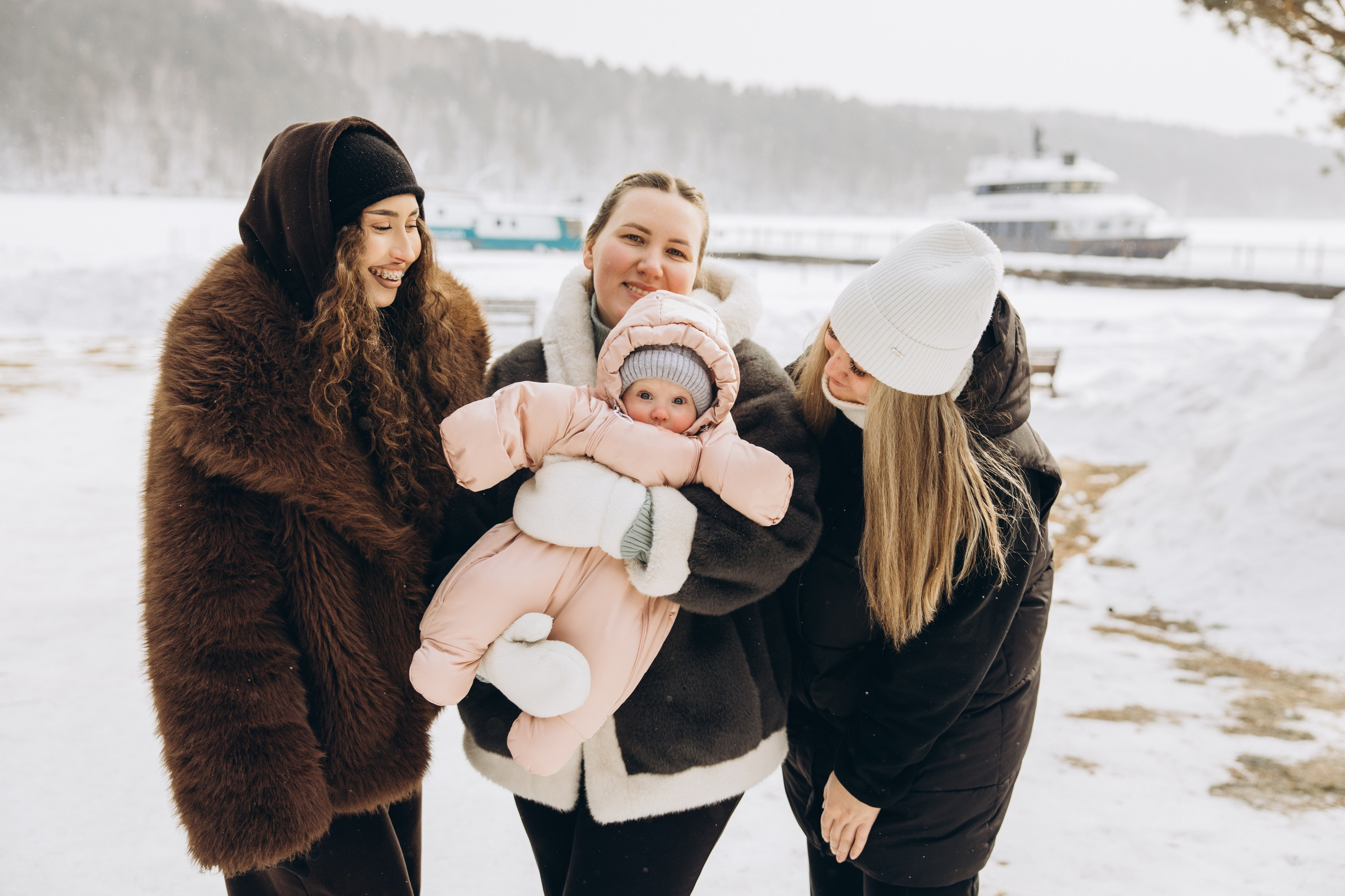 Мире 6 месяцев. Свадебный, семейный фотограф в Иркутске Светлана Макаричева