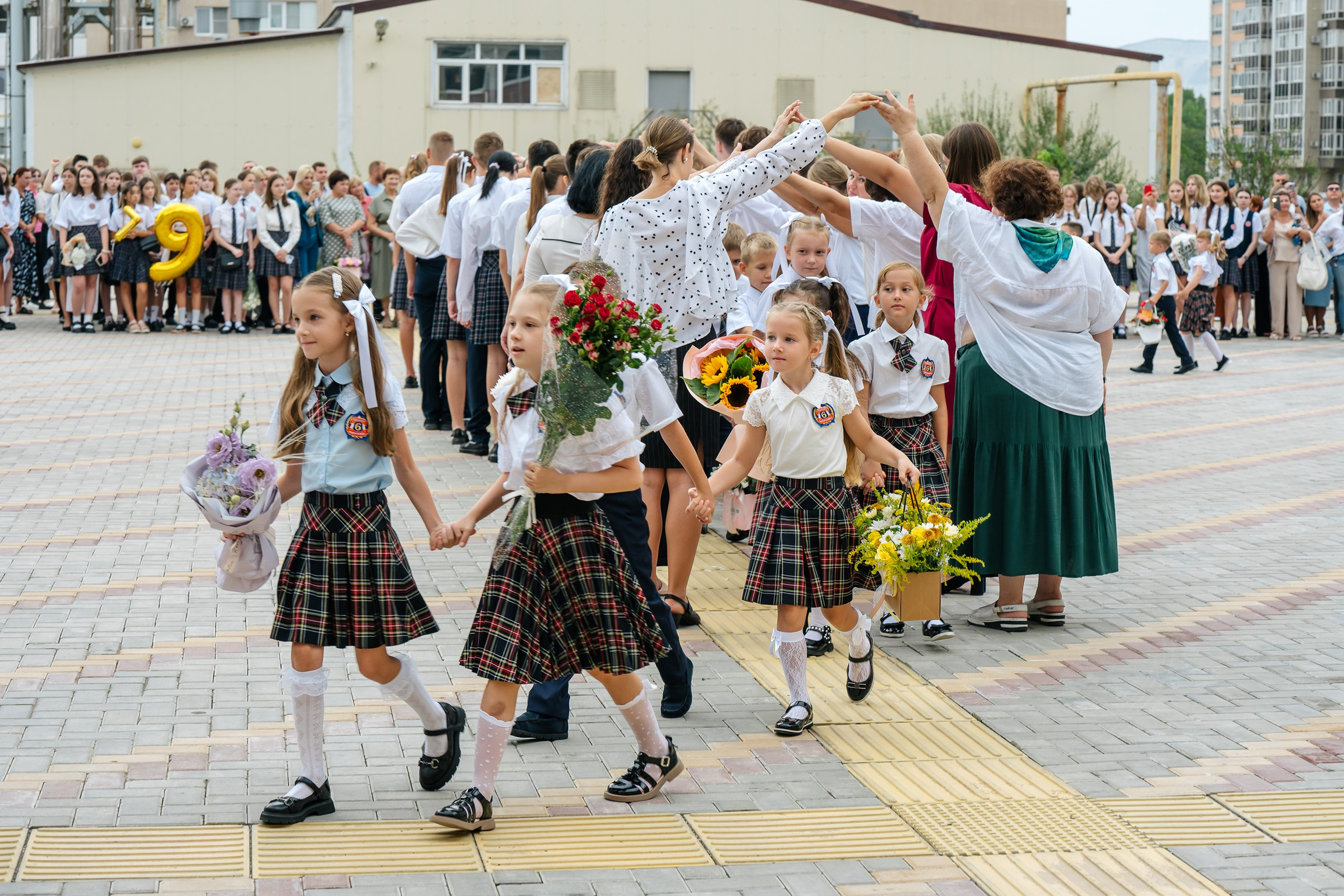 1 сентября. Выпускные альбомы, школьные фотосессии в городе Новороссийске