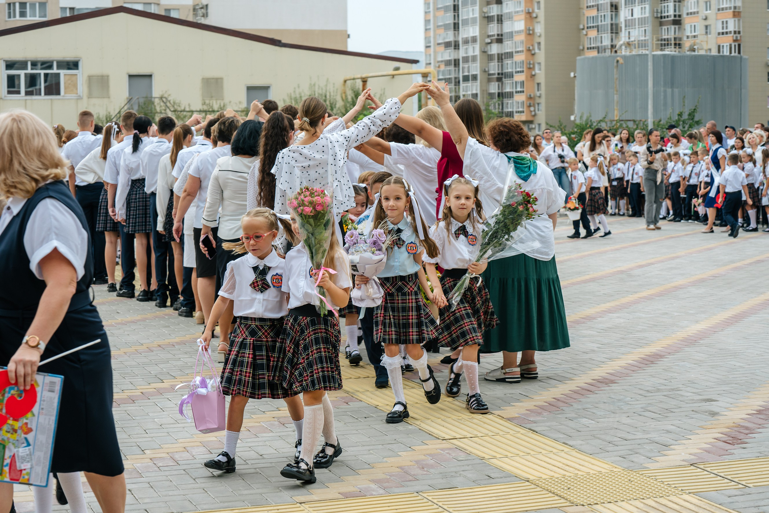 1 сентября. Выпускные альбомы, школьные фотосессии в городе Новороссийске
