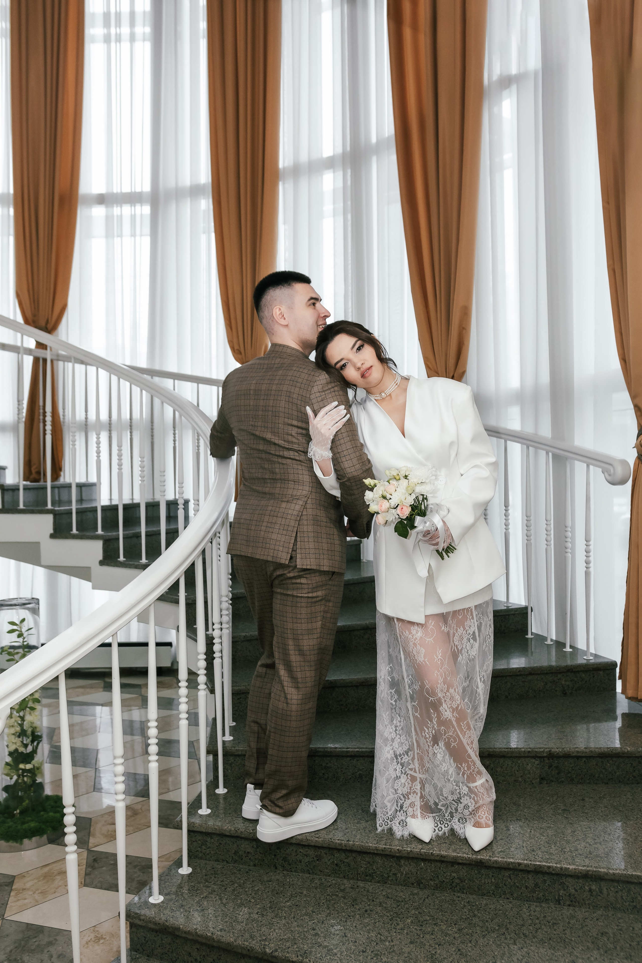 Айсылу и Влад ЗАГС Центральный и фотостудия FREEDOM. Фотограф Новосибирск