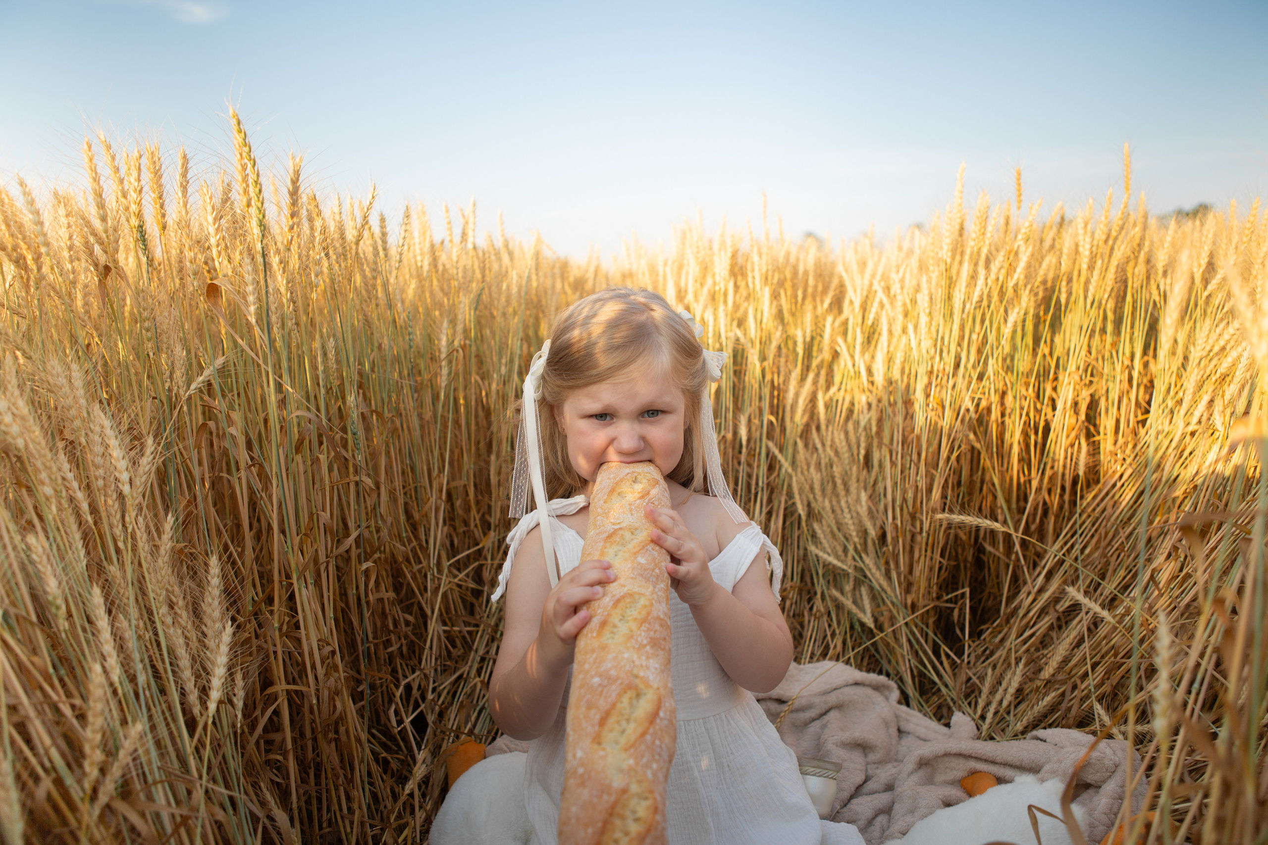 Детская в поле. Семейный фотограф в Новопокровской, Тихорецке и Краснодаре Чугусова Марина
