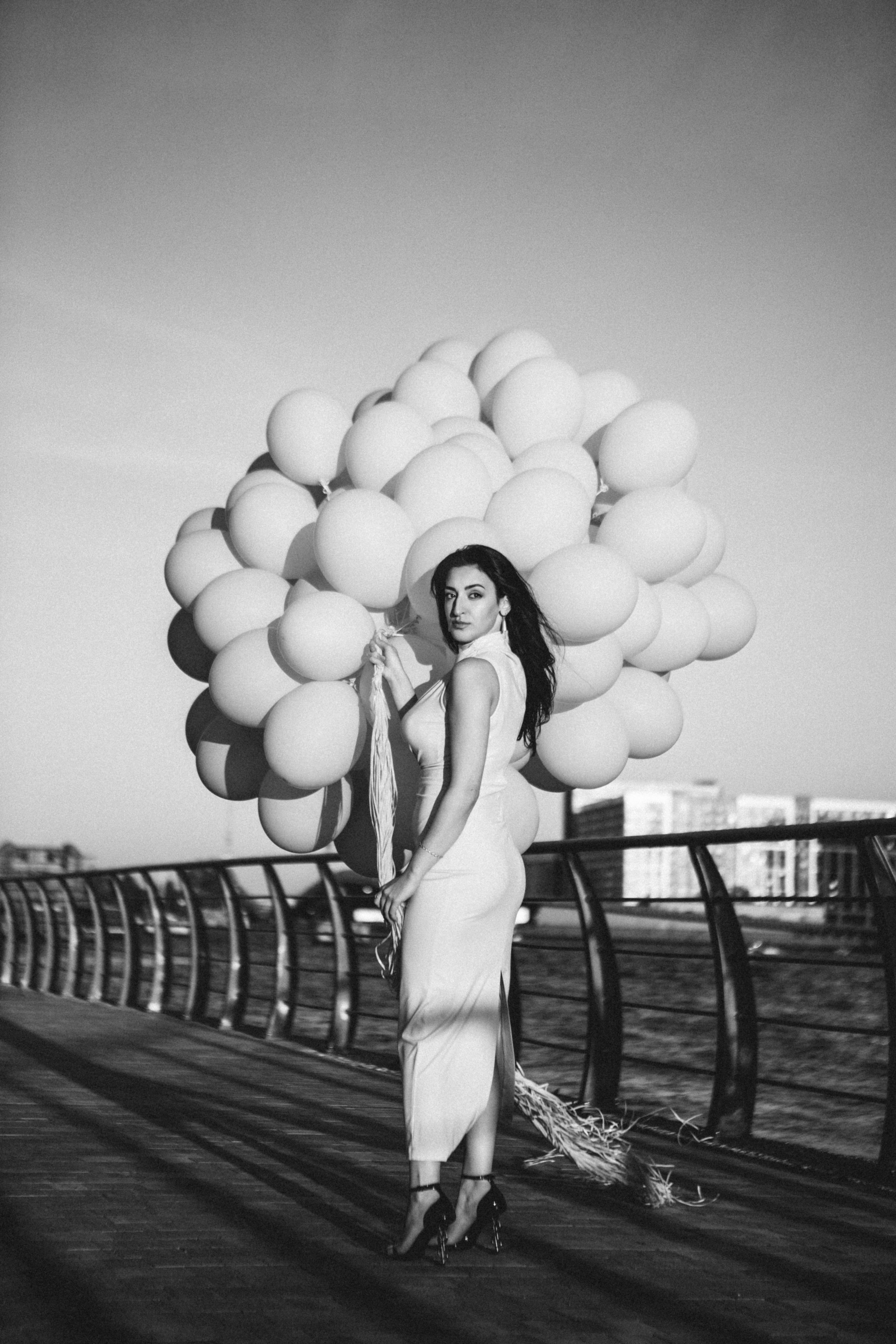 Ульвия — с воздушными шарами. Elena Sova — семейный и женский фотограф в Санкт-Петербурге
