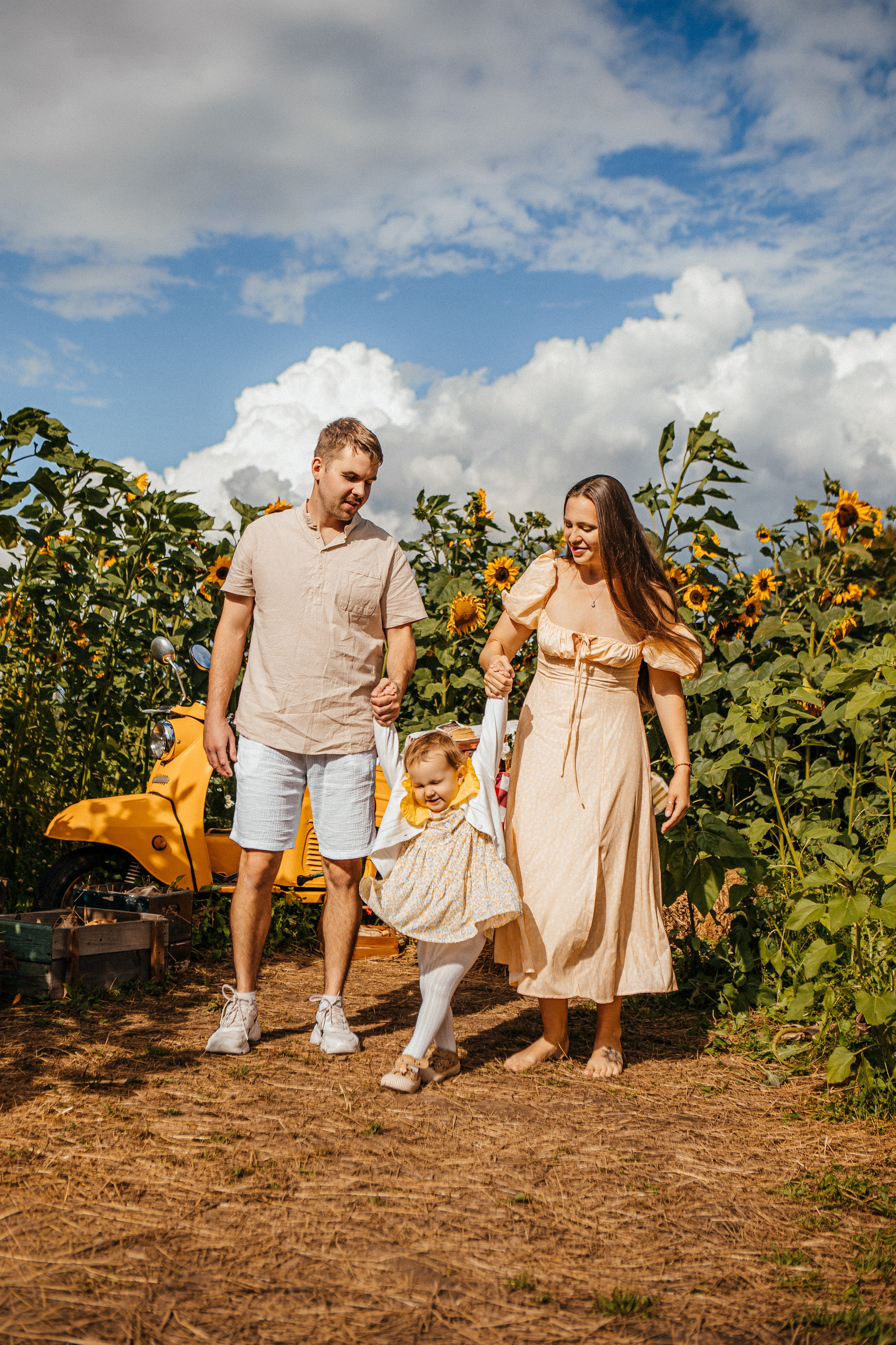 Семья в подсолнухах. Elena Sova — семейный и женский фотограф в Санкт-Петербурге