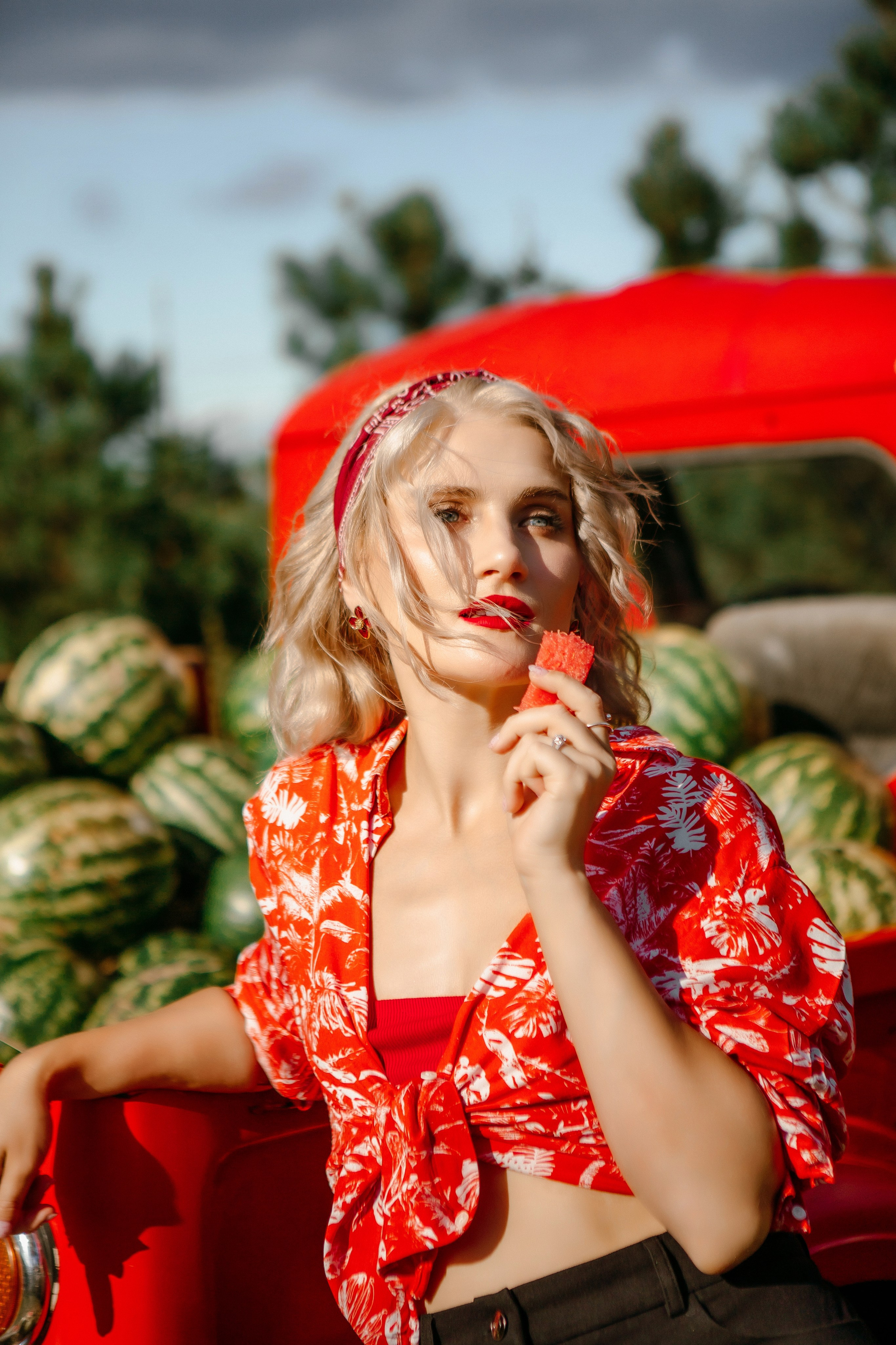 Юля в арбузах. Elena Sova — семейный и женский фотограф в Санкт-Петербурге