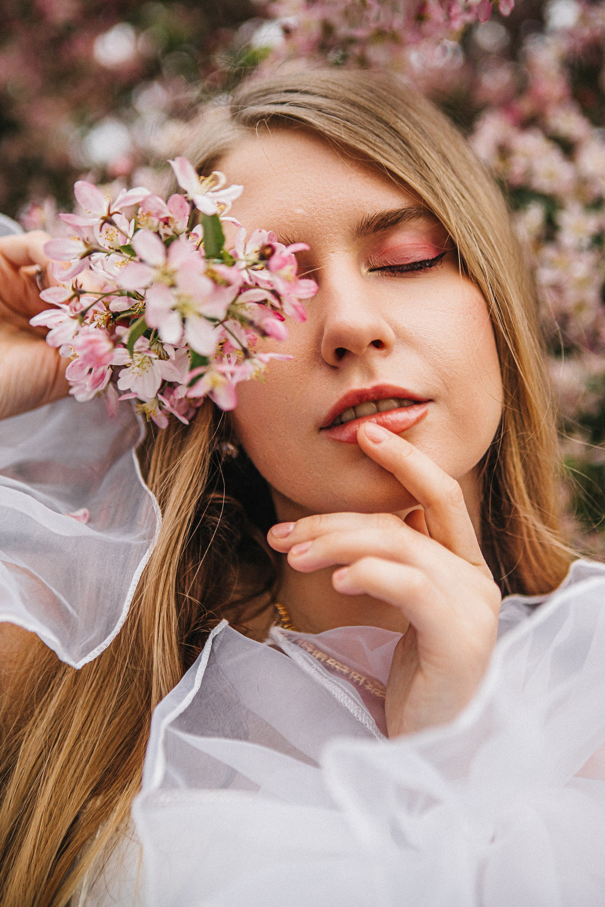 Анастасия — цветущий сад. Elena Sova — семейный и женский фотограф в Санкт-Петербурге