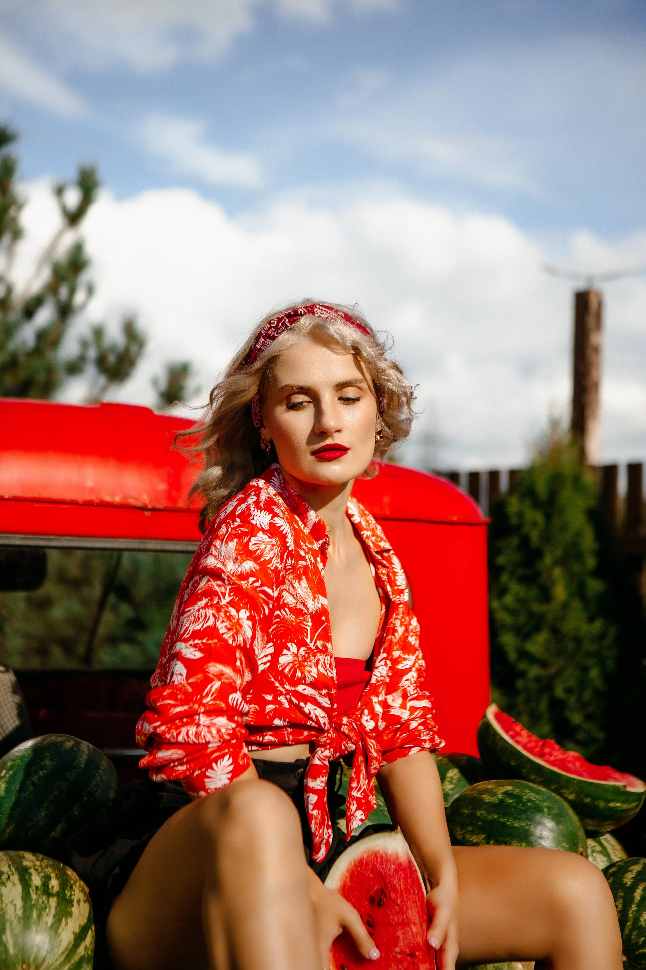 Юля в арбузах. Elena Sova — семейный и женский фотограф в Санкт-Петербурге
