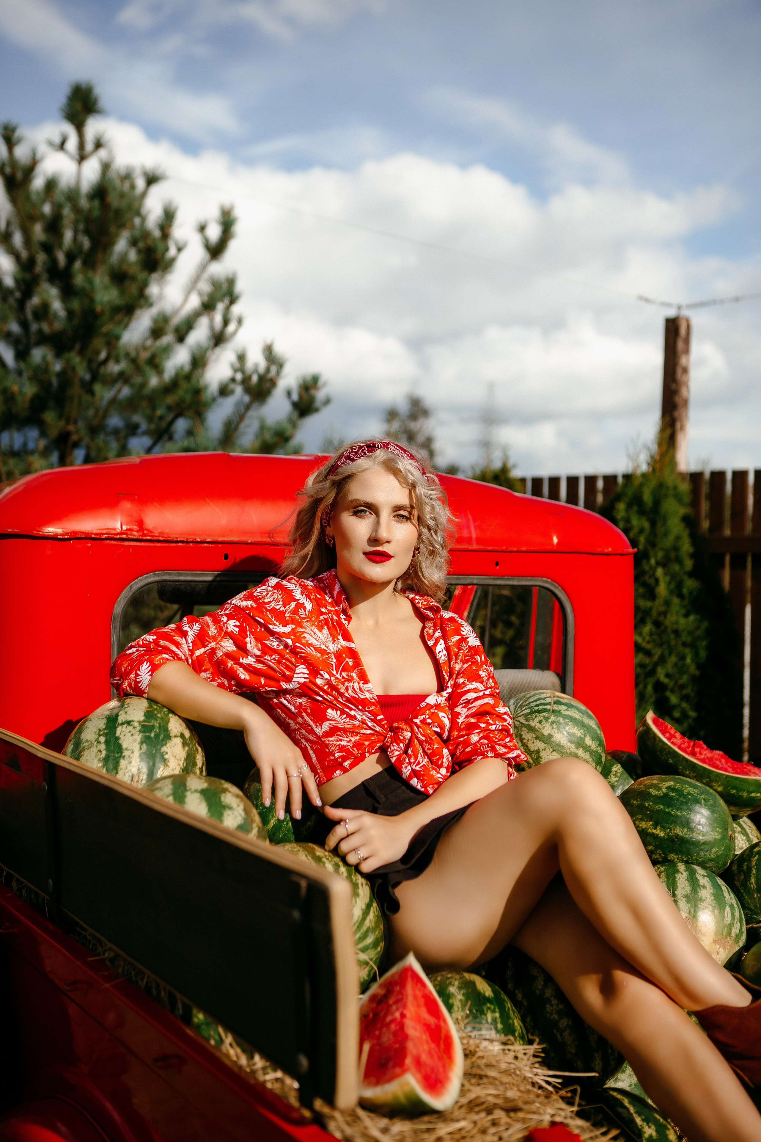 Юля в арбузах. Elena Sova — семейный и женский фотограф в Санкт-Петербурге