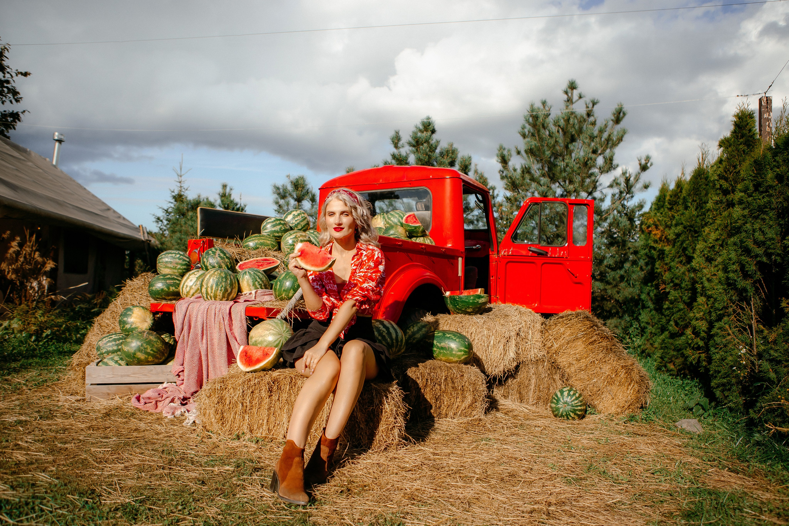 Юля в арбузах. Elena Sova — семейный и женский фотограф в Санкт-Петербурге