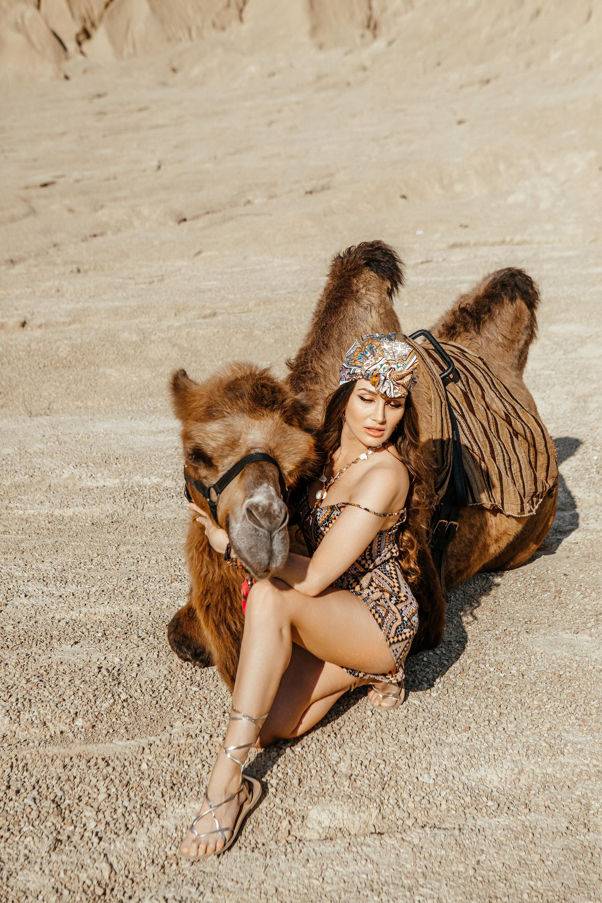 Девушки с верблюдом. Elena Sova — семейный и женский фотограф в Санкт-Петербурге