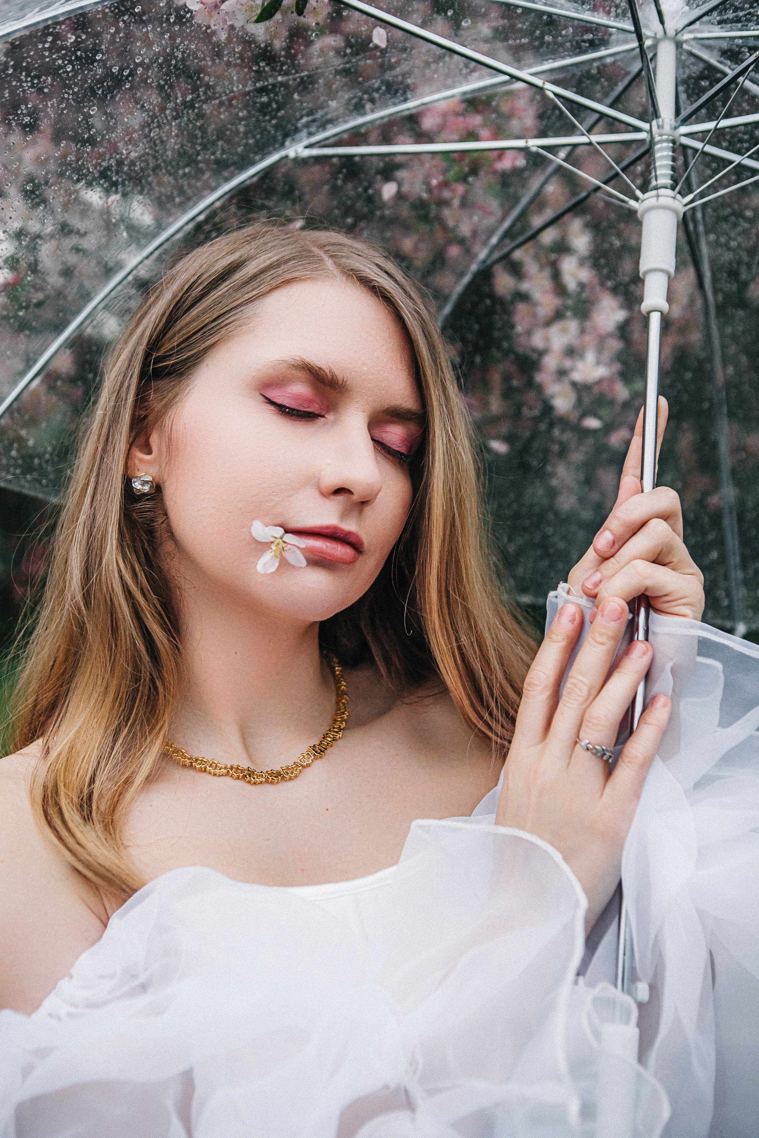 Анастасия — цветущий сад. Elena Sova — семейный и женский фотограф в Санкт-Петербурге
