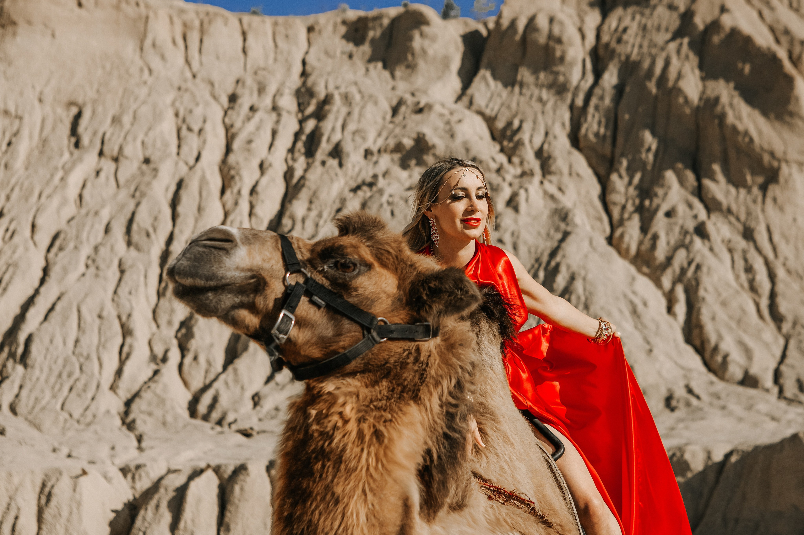 Девушки с верблюдом. Elena Sova — семейный и женский фотограф в Санкт-Петербурге