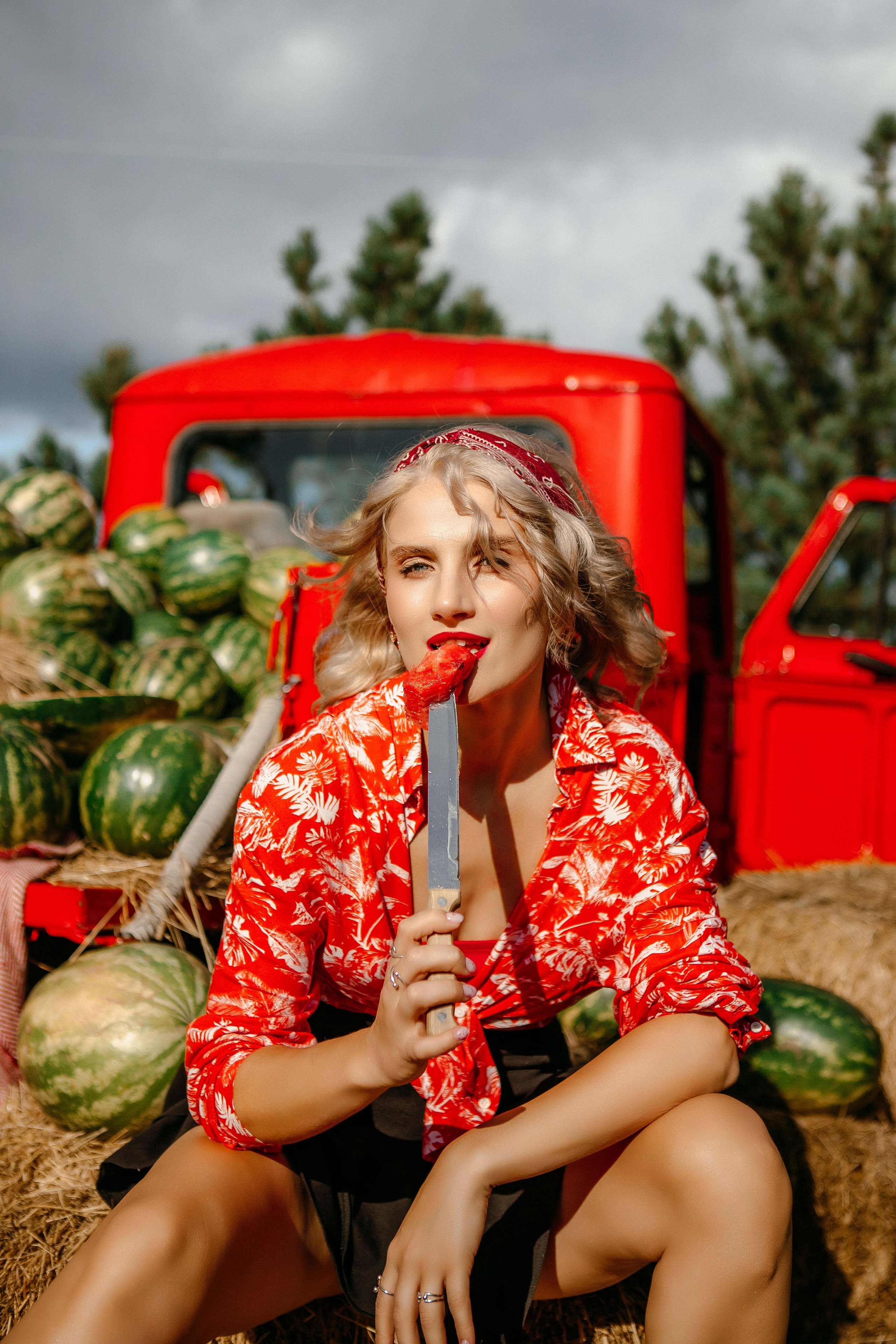 Юля в арбузах. Elena Sova — семейный и женский фотограф в Санкт-Петербурге