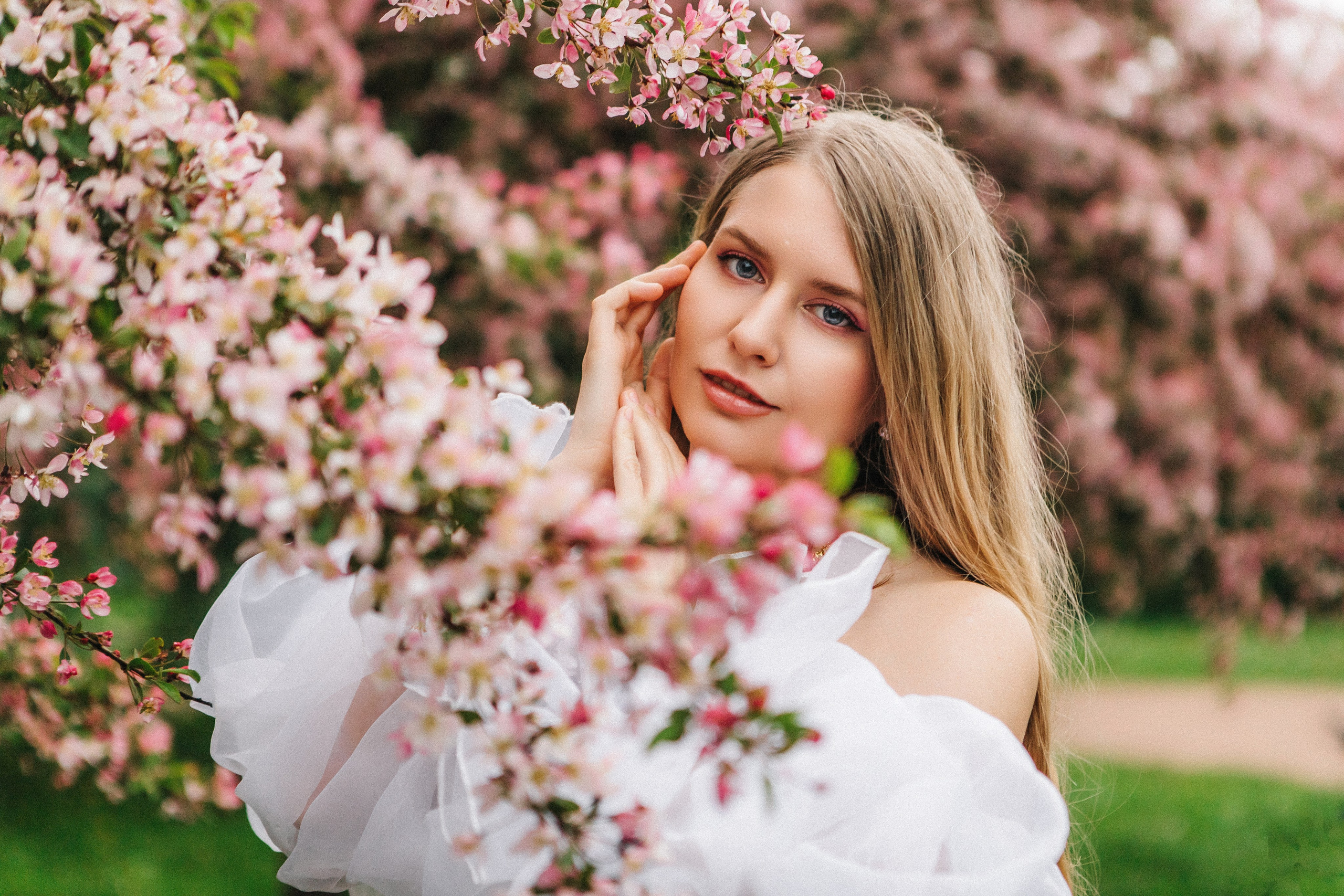 Анастасия — цветущий сад. Elena Sova — семейный и женский фотограф в Санкт-Петербурге
