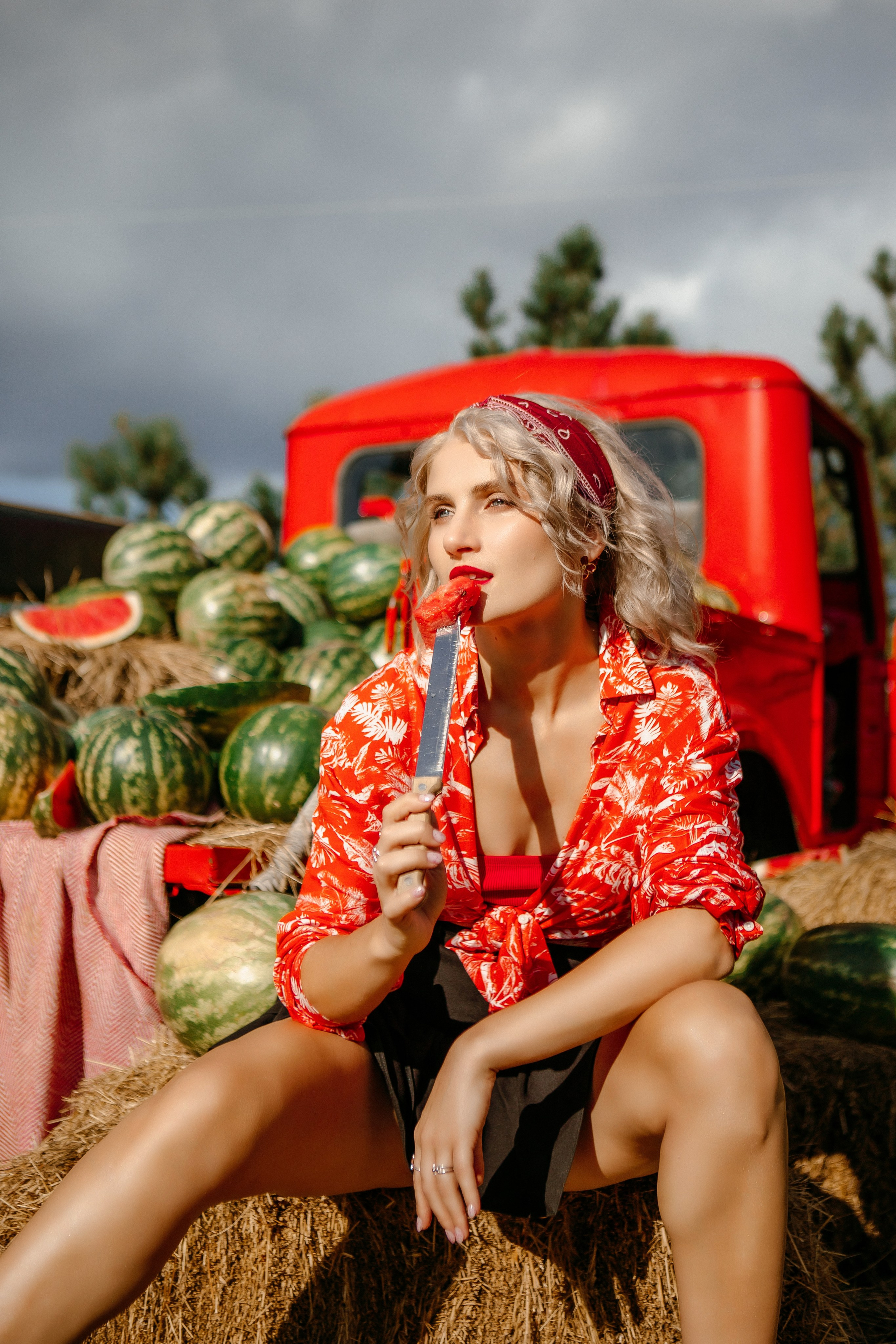 Юля в арбузах. Elena Sova — семейный и женский фотограф в Санкт-Петербурге