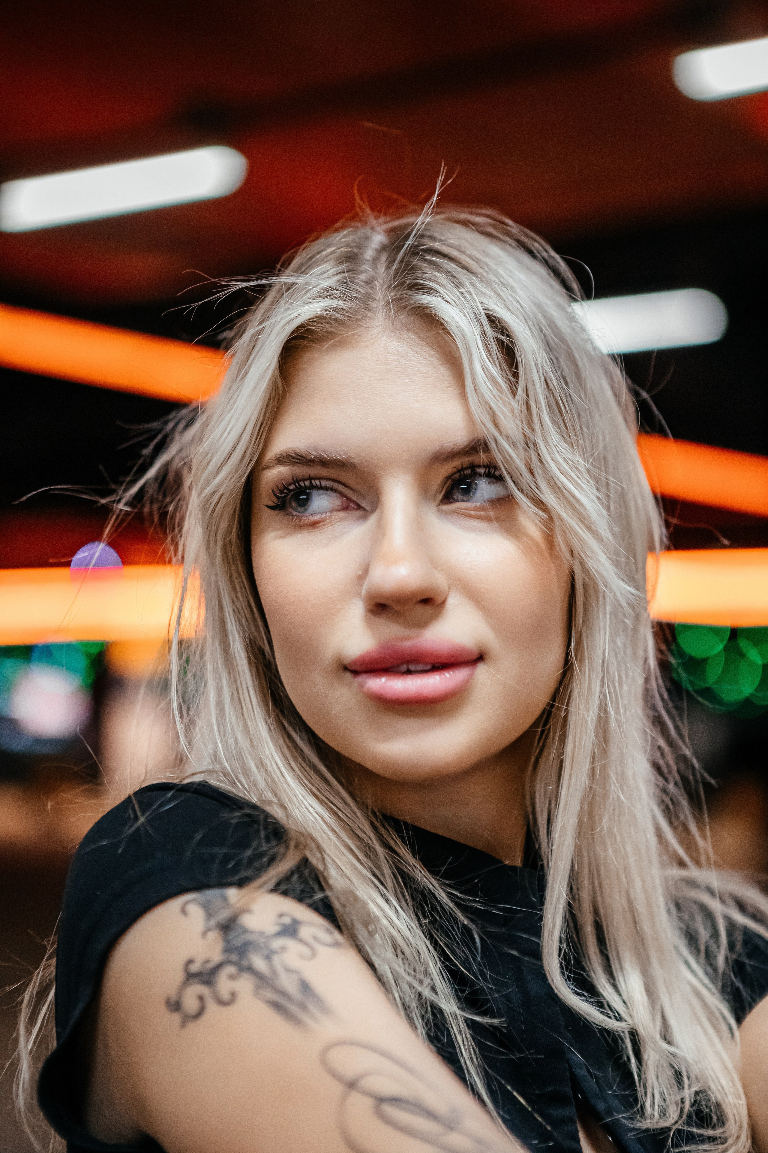 Тележка на подземной парковке. Elena Sova — семейный и женский фотограф в Санкт-Петербурге