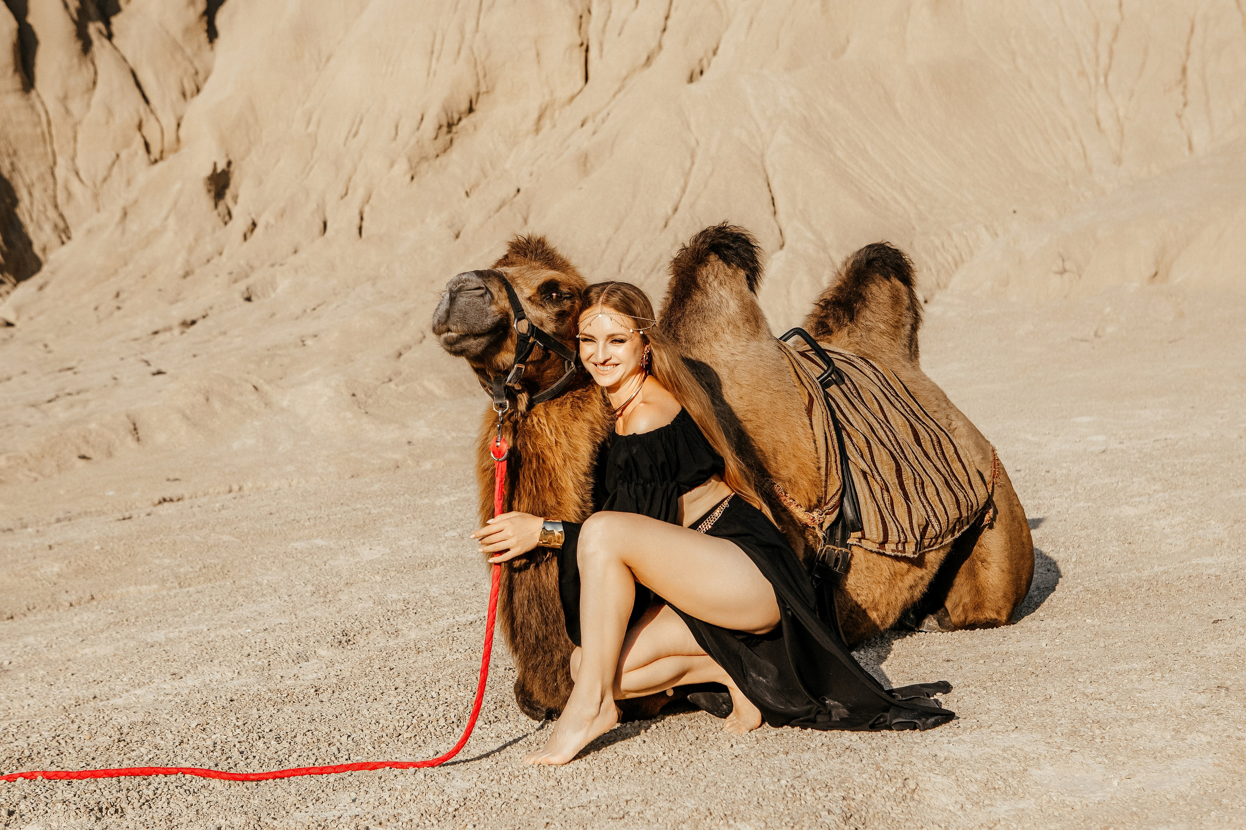 Девушки с верблюдом. Elena Sova — семейный и женский фотограф в Санкт-Петербурге