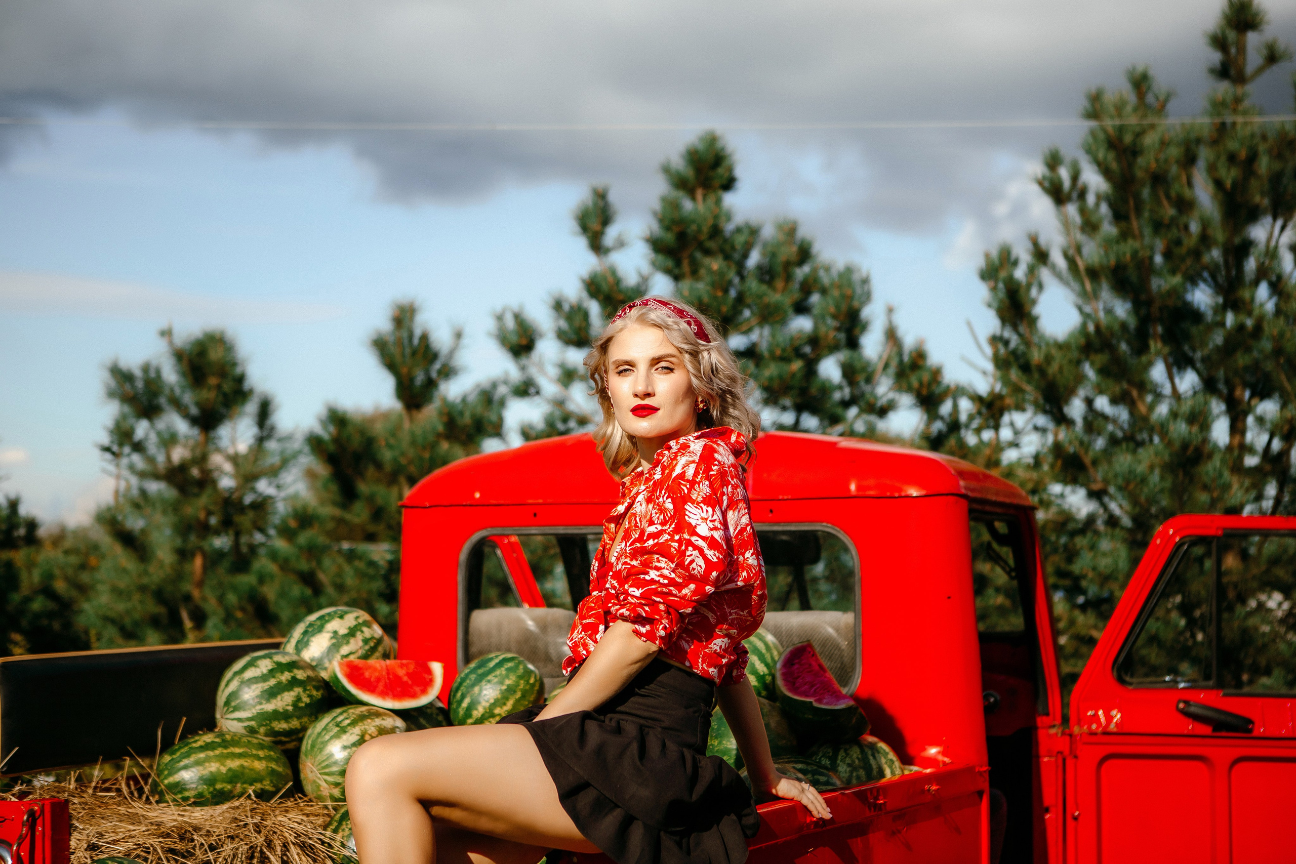 Юля в арбузах. Elena Sova — семейный и женский фотограф в Санкт-Петербурге