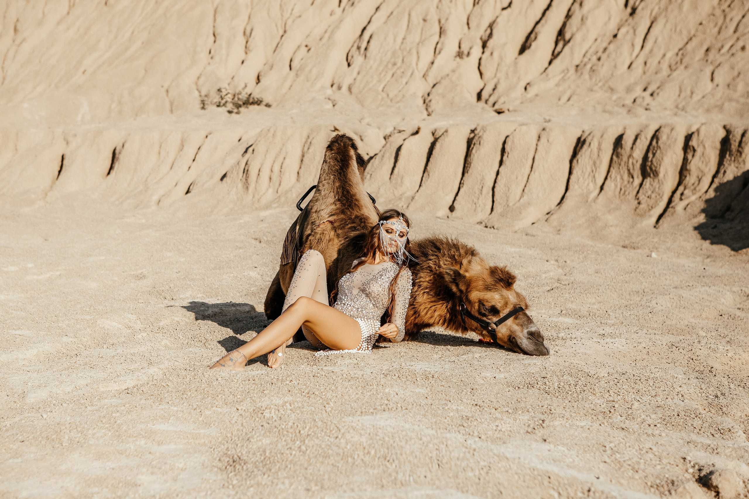 Девушки с верблюдом. Elena Sova — семейный и женский фотограф в Санкт-Петербурге