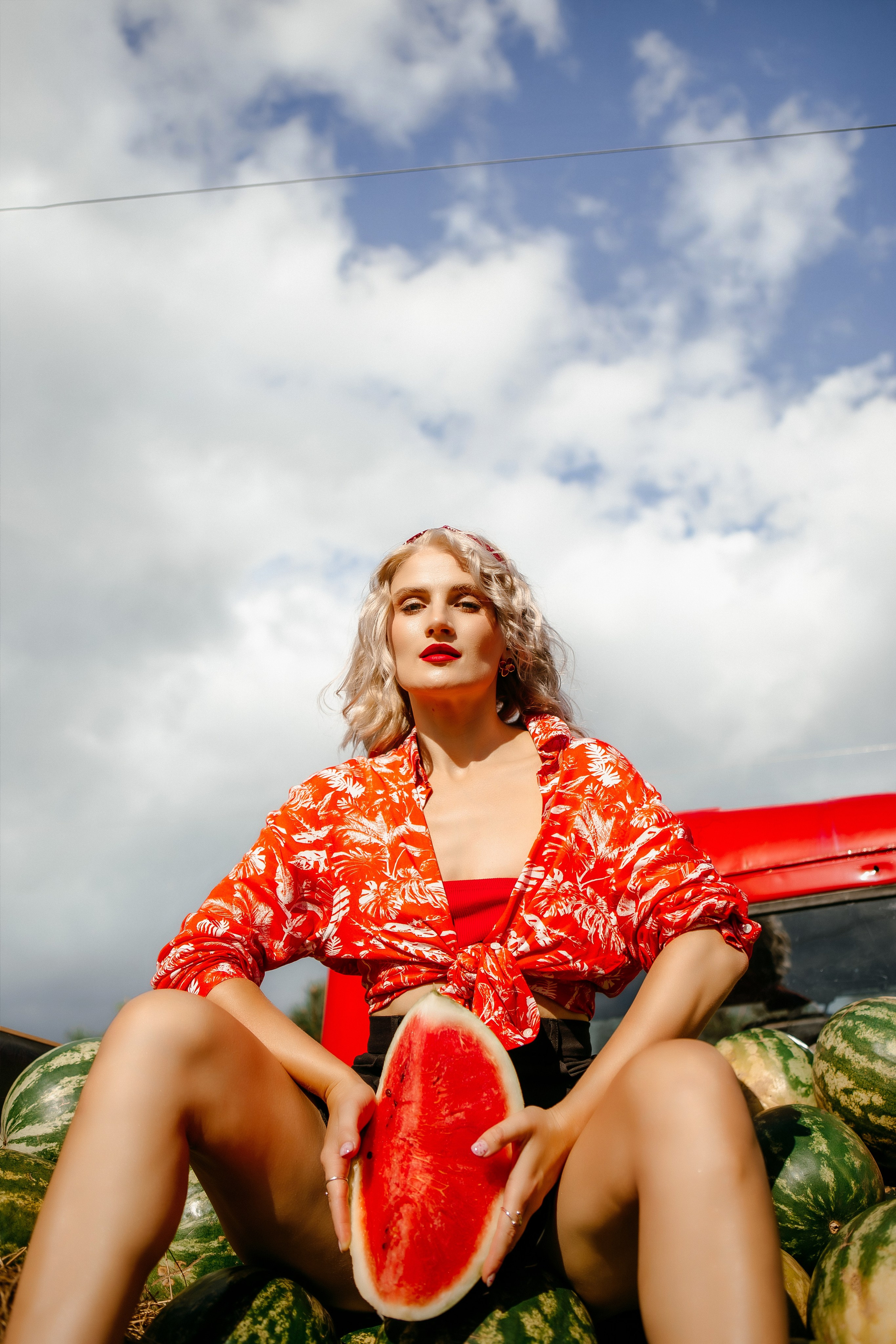 Юля в арбузах. Elena Sova — семейный и женский фотограф в Санкт-Петербурге