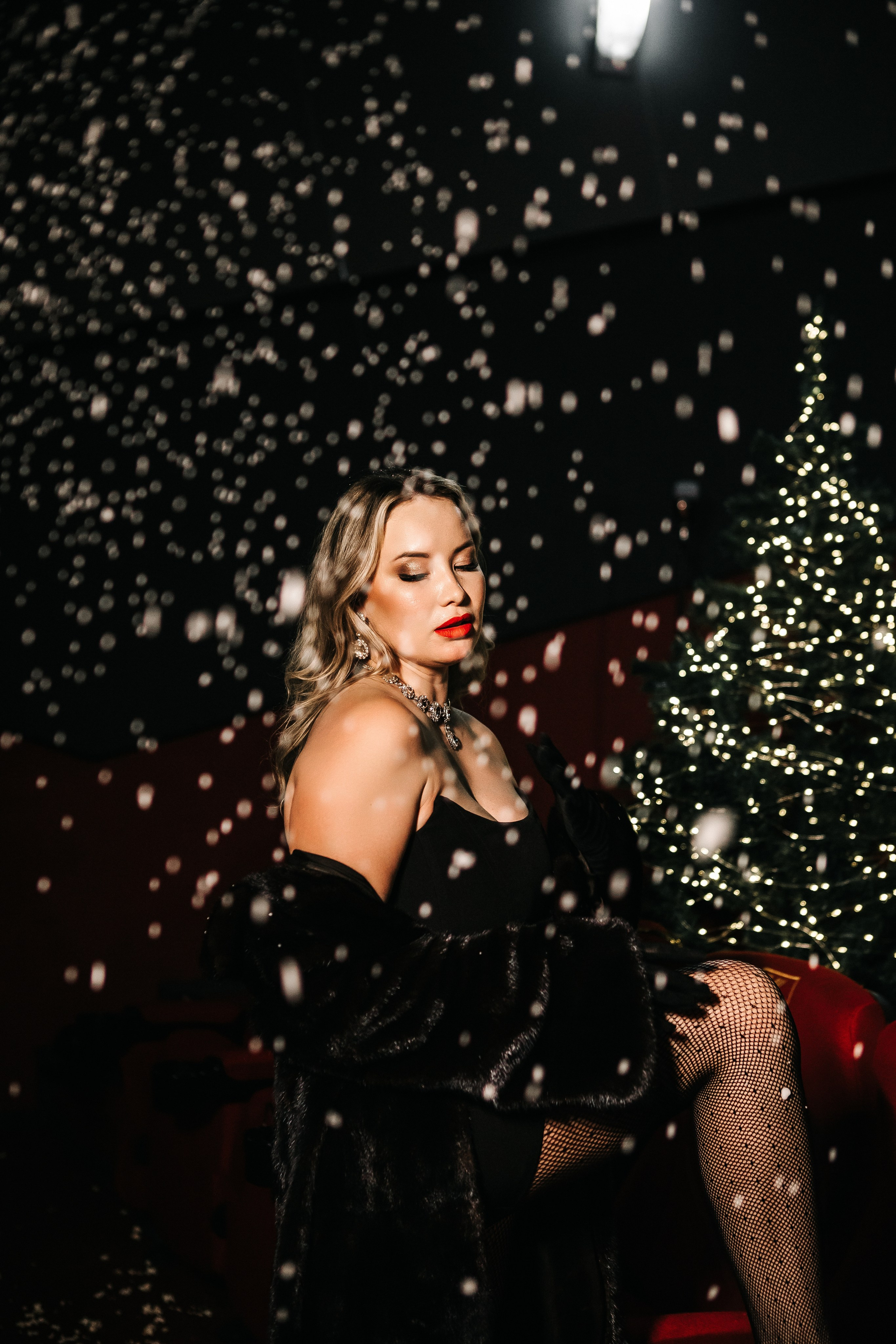 Валерия — новогодний кинотеатр. Elena Sova — семейный и женский фотограф в Санкт-Петербурге