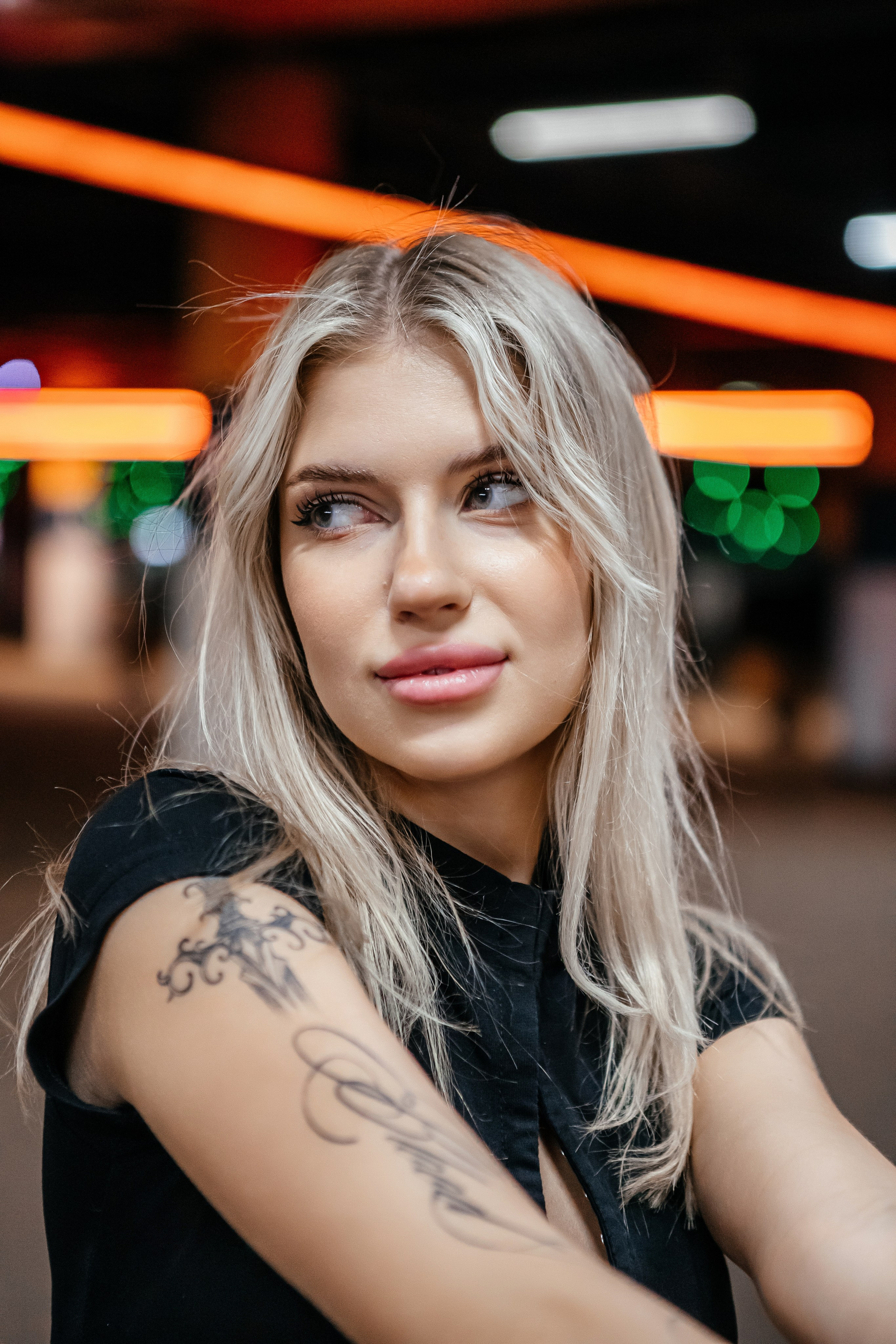 Тележка на подземной парковке. Elena Sova — семейный и женский фотограф в Санкт-Петербурге