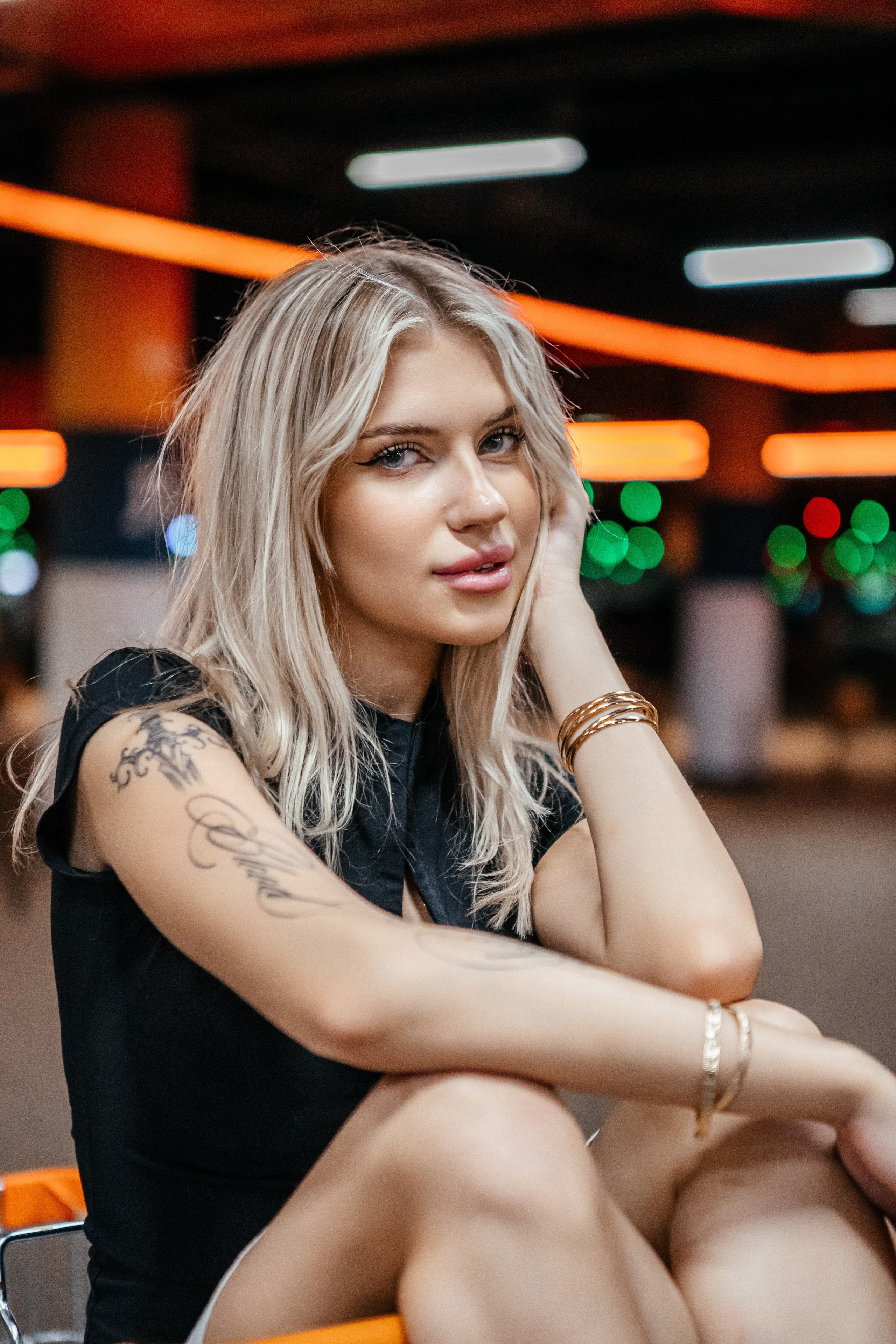 Тележка на подземной парковке. Elena Sova — семейный и женский фотограф в Санкт-Петербурге