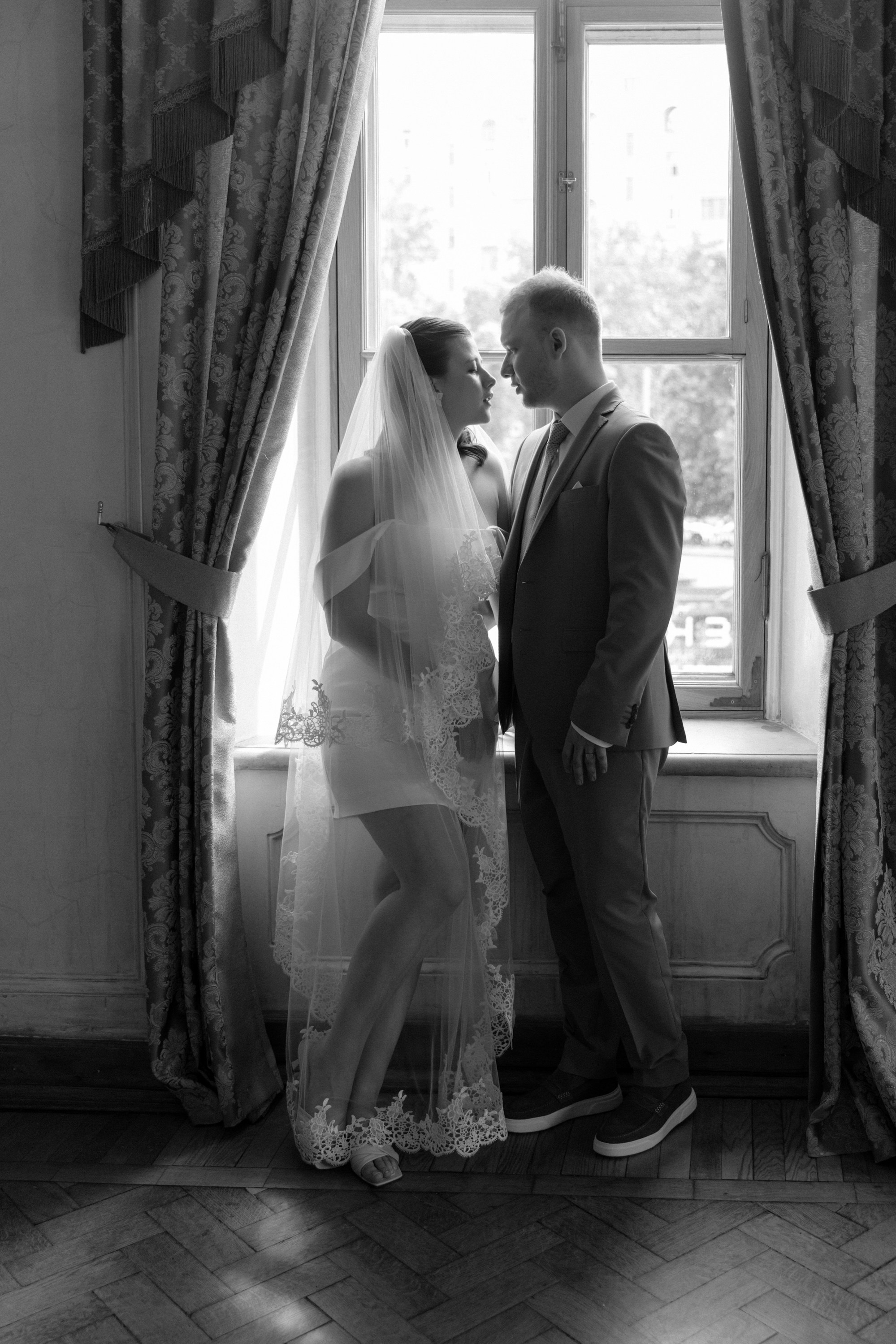 Марина и Артем — Пушкинская Библиотека. Фотограф Сергиев Посад Москва Хованская Екатерина