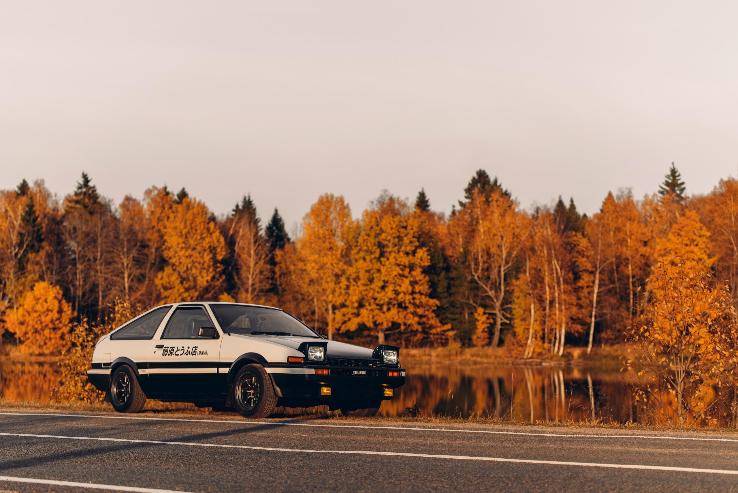 Toyota AE86 dxtakk. DeLorein