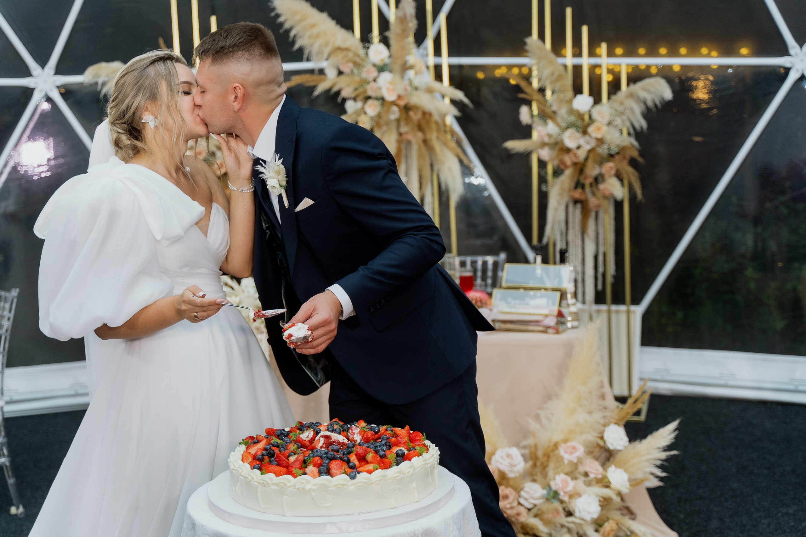 Родион и Валерия. Свадебный фотограф Камчатка Петровский Павел