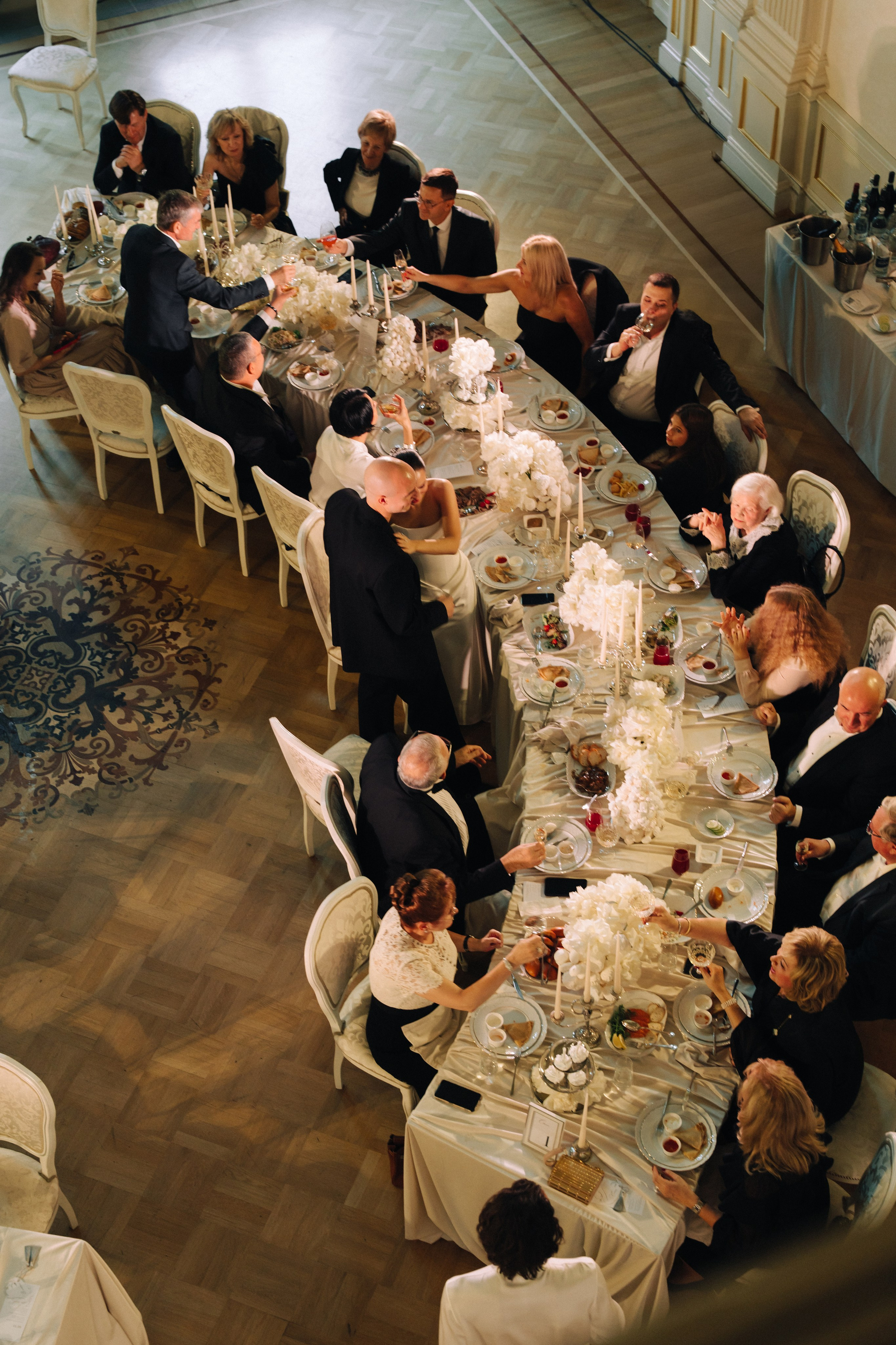 Вова и Лиза. Питер. Гранд Отель Европа, 1 дворец бракосочетания и особняк Мясникова. Свадебный фотограф Катерина Чулкова