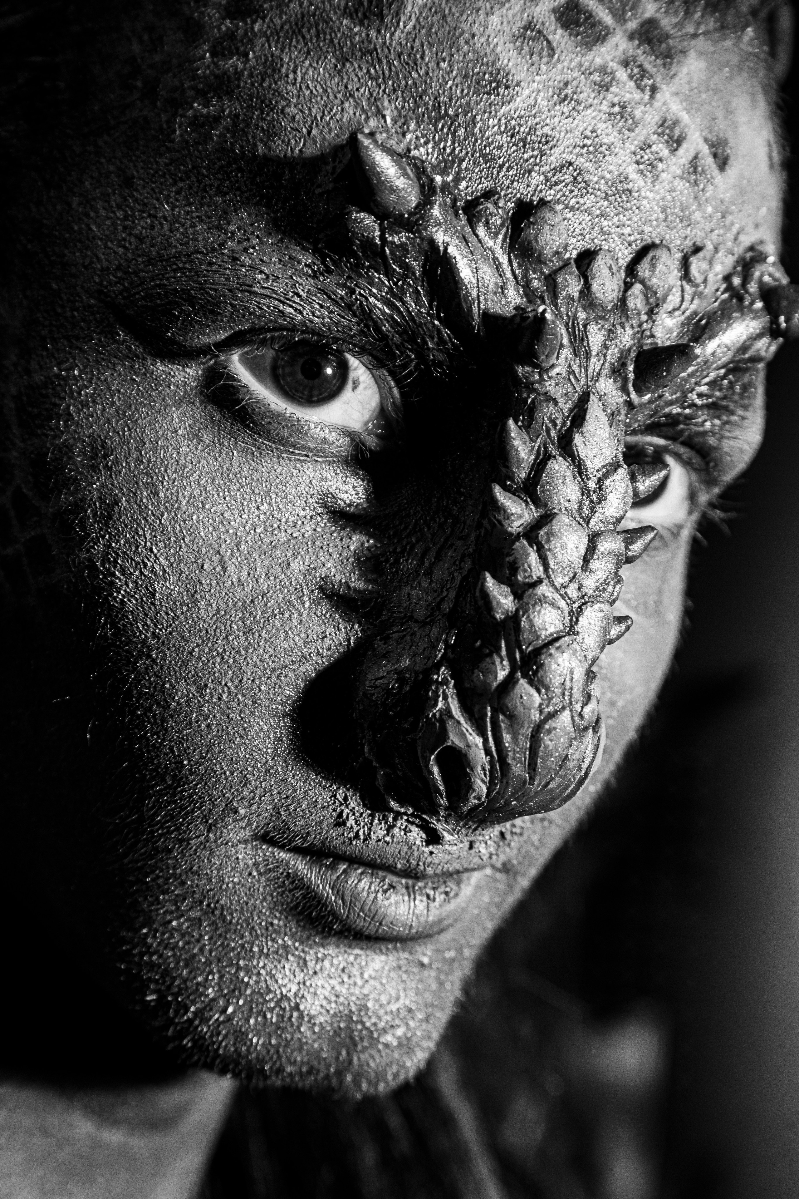 Алена. Дракон. Черно-белый фотограф Дмитрий Пчелкин