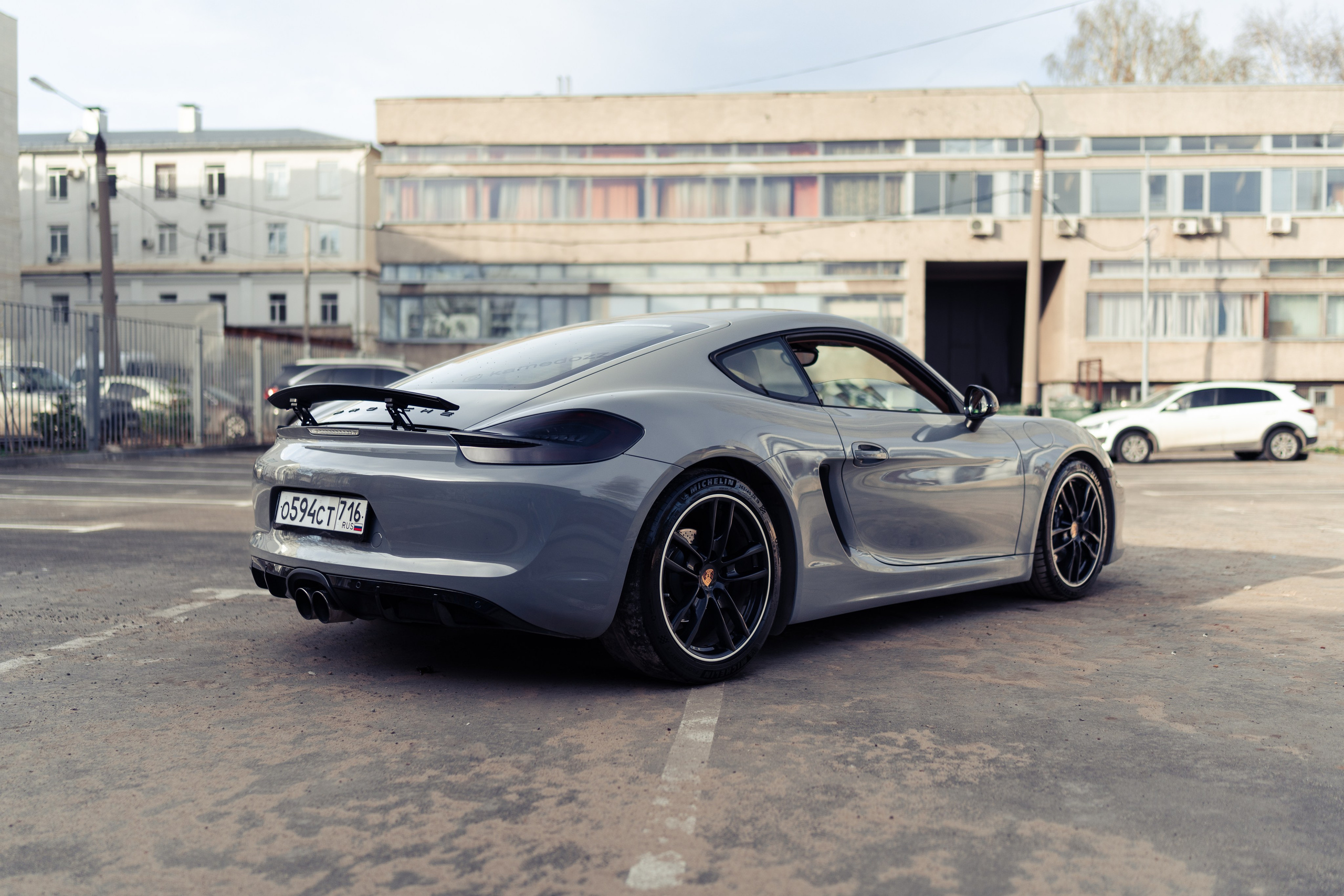 Porsche cayman. Фотограф в СПБ Алмаз Камаев