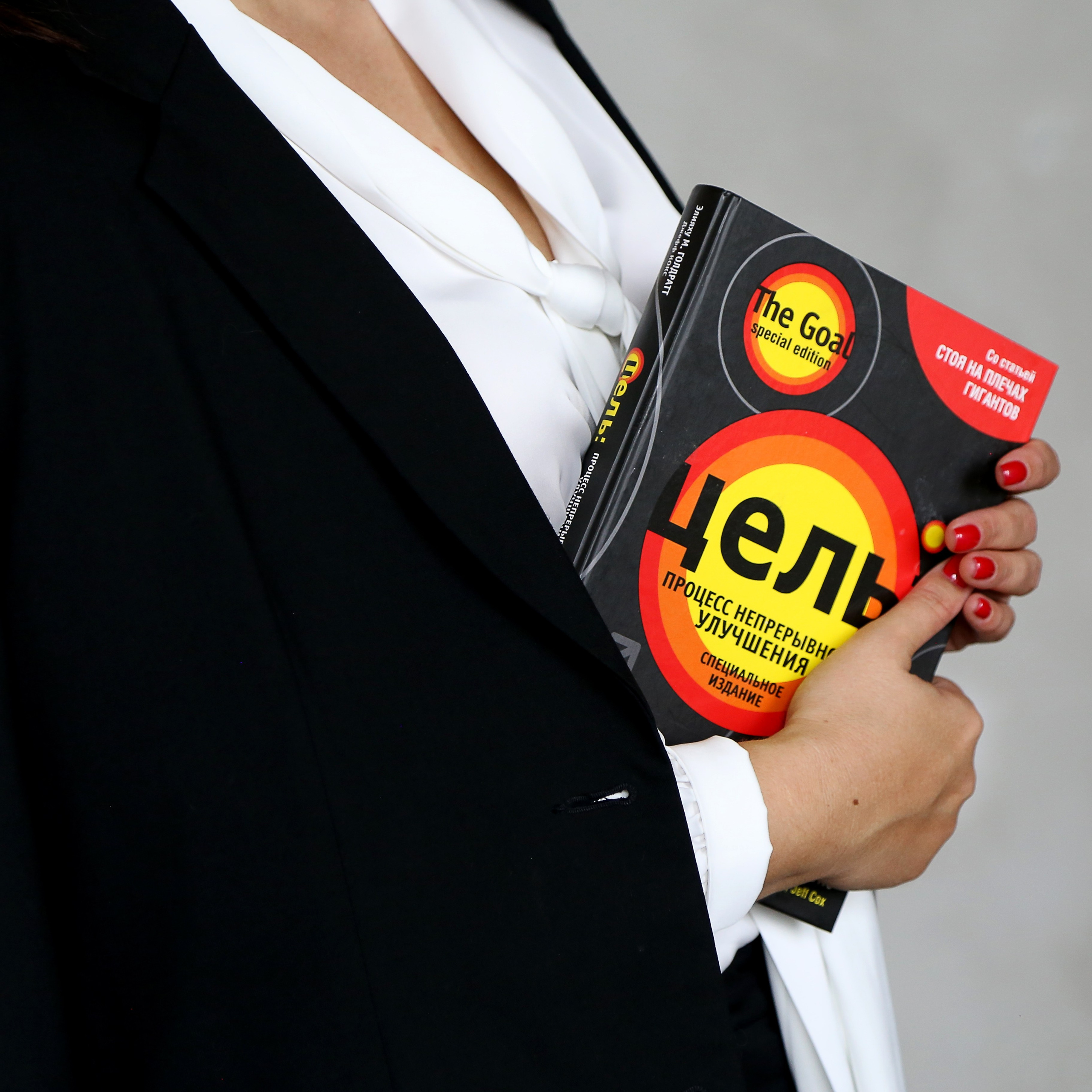 НИНА. ПРЕДПРИНИМАТЕЛЬ. Анастасия Гуськова: личный бренд/PR/медийность