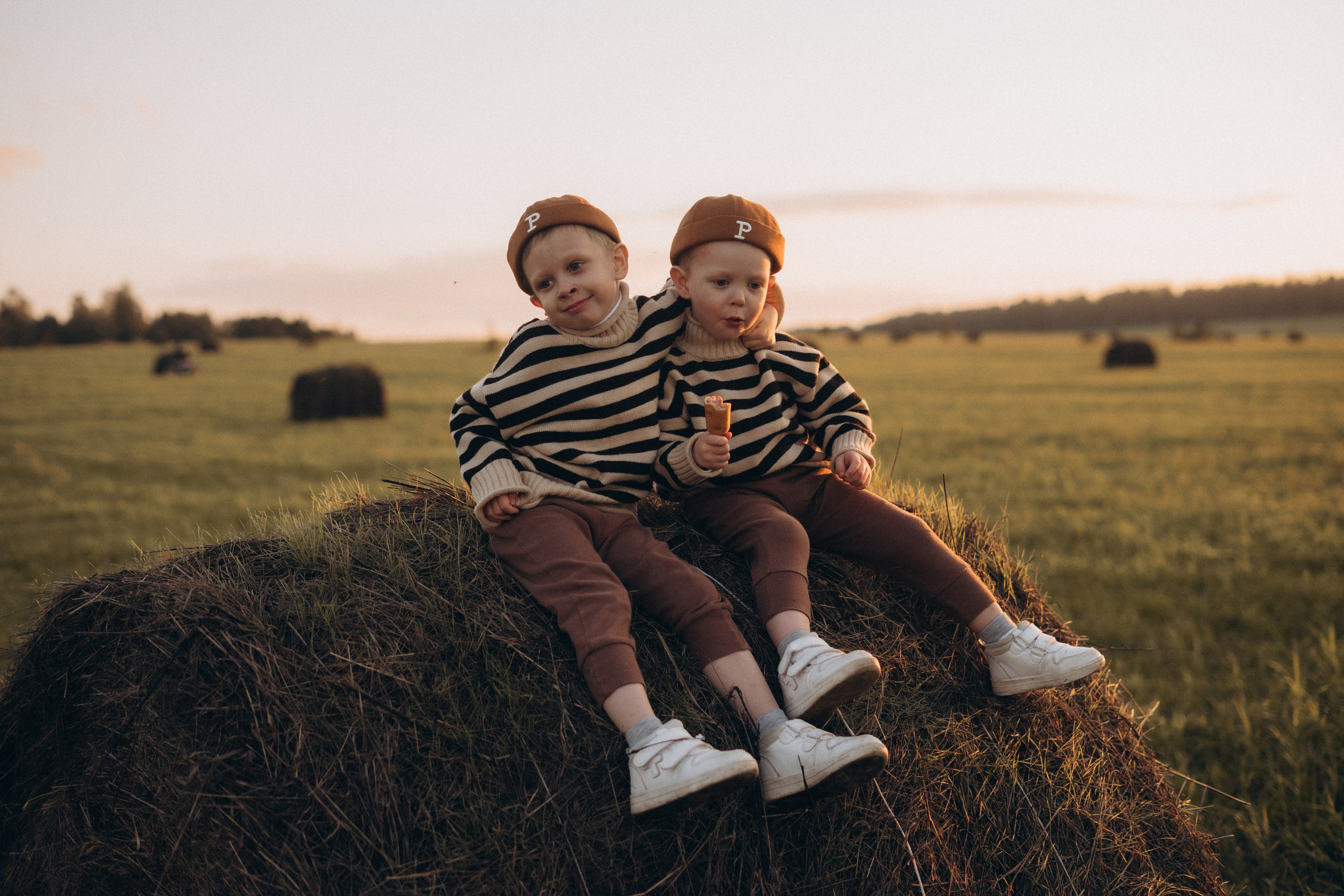 Вероника, Денис, Мирон и Марк. Главная