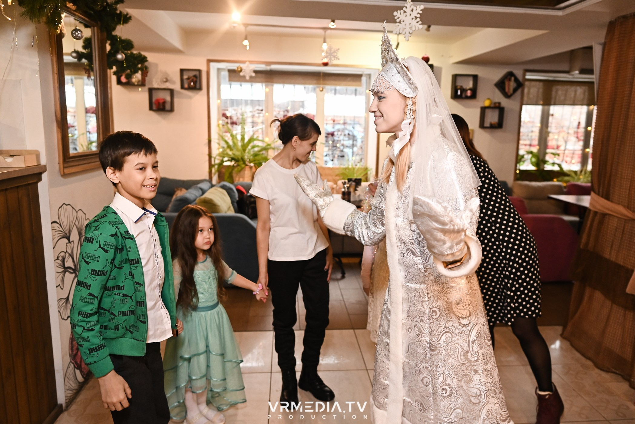 Новогодний вечер в кафе «кАмпот»